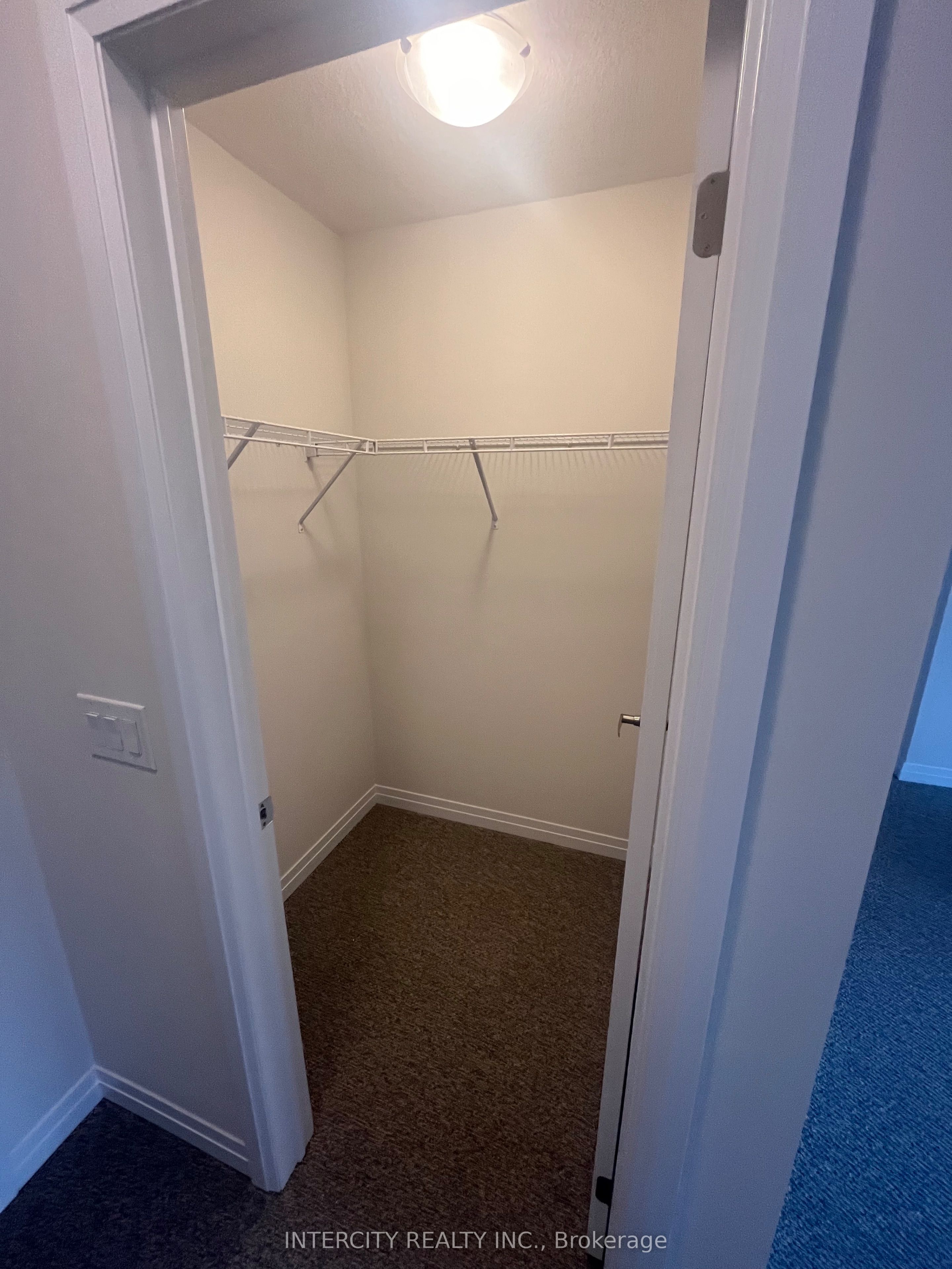 140 Raftis Street Property Photo 20