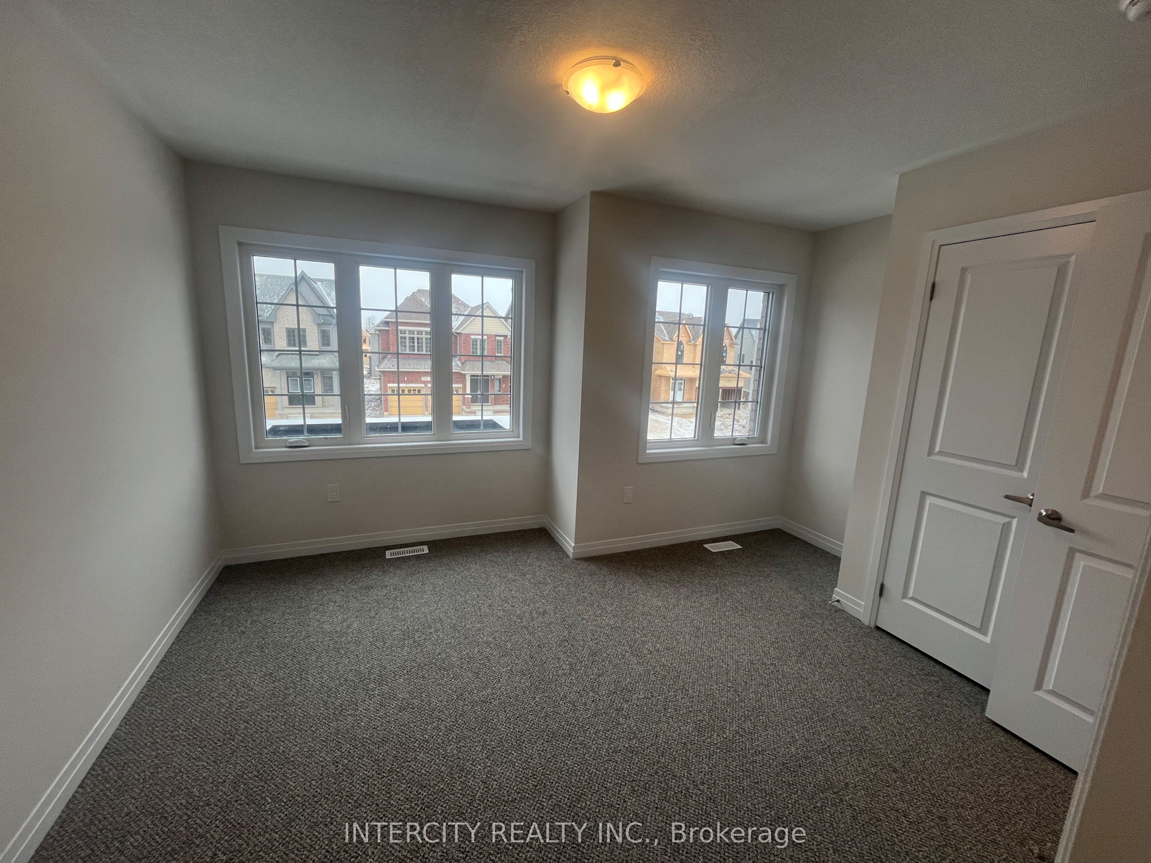 140 Raftis Street Property Photo 22