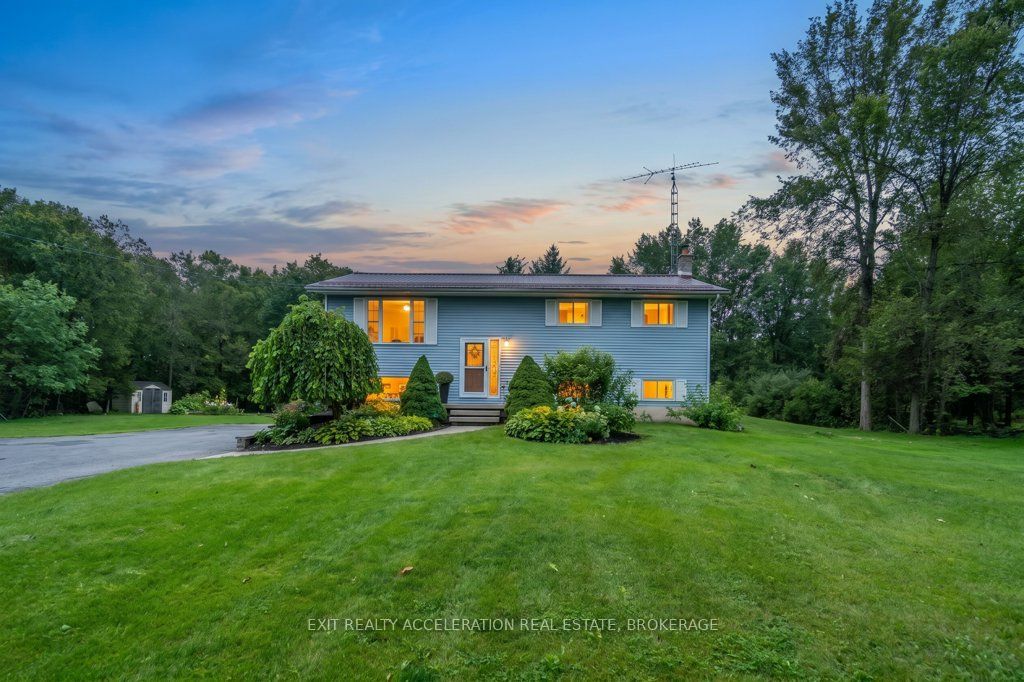4524 County Rd 1 E Property Photo 1