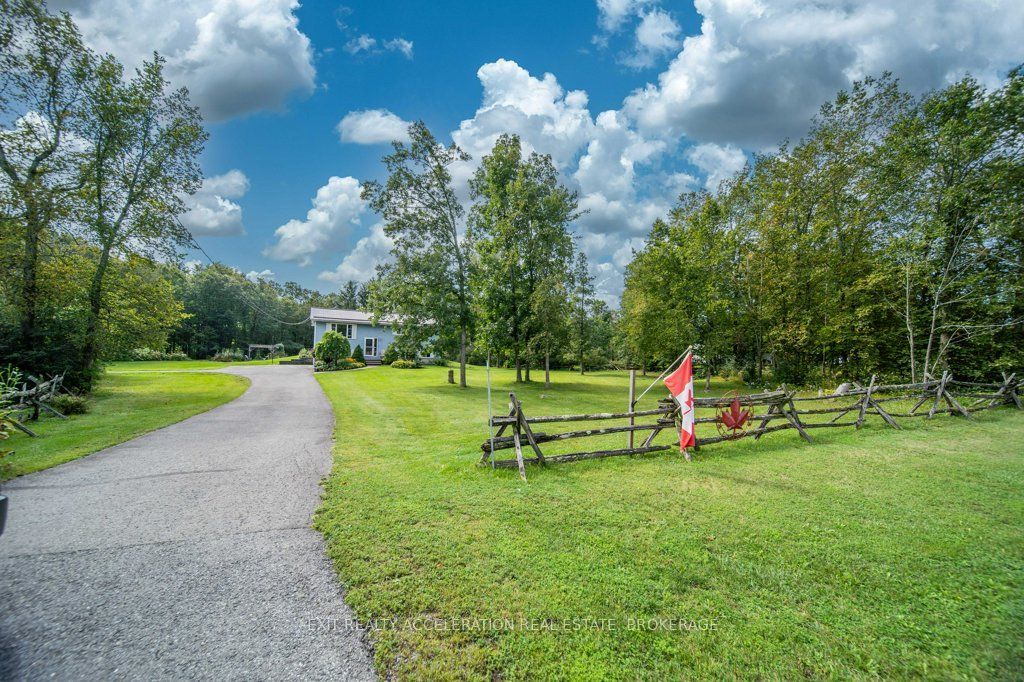4524 County Rd 1 E Property Photo 2
