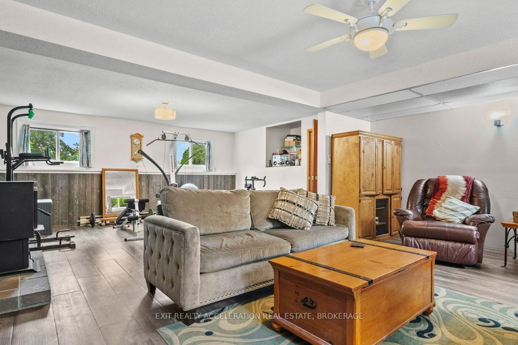 4524 County Rd 1 E Property Photo 29
