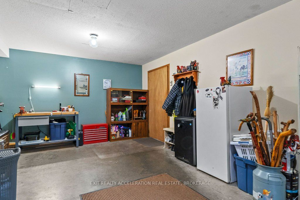 4524 County Rd 1 E Property Photo 36