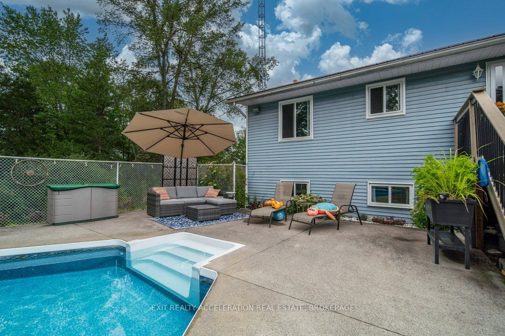 4524 County Rd 1 E Property Photo 37