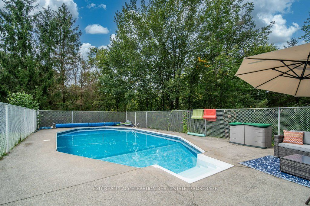 4524 County Rd 1 E Property Photo 40