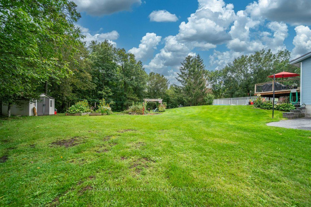 4524 County Rd 1 E Property Photo 43