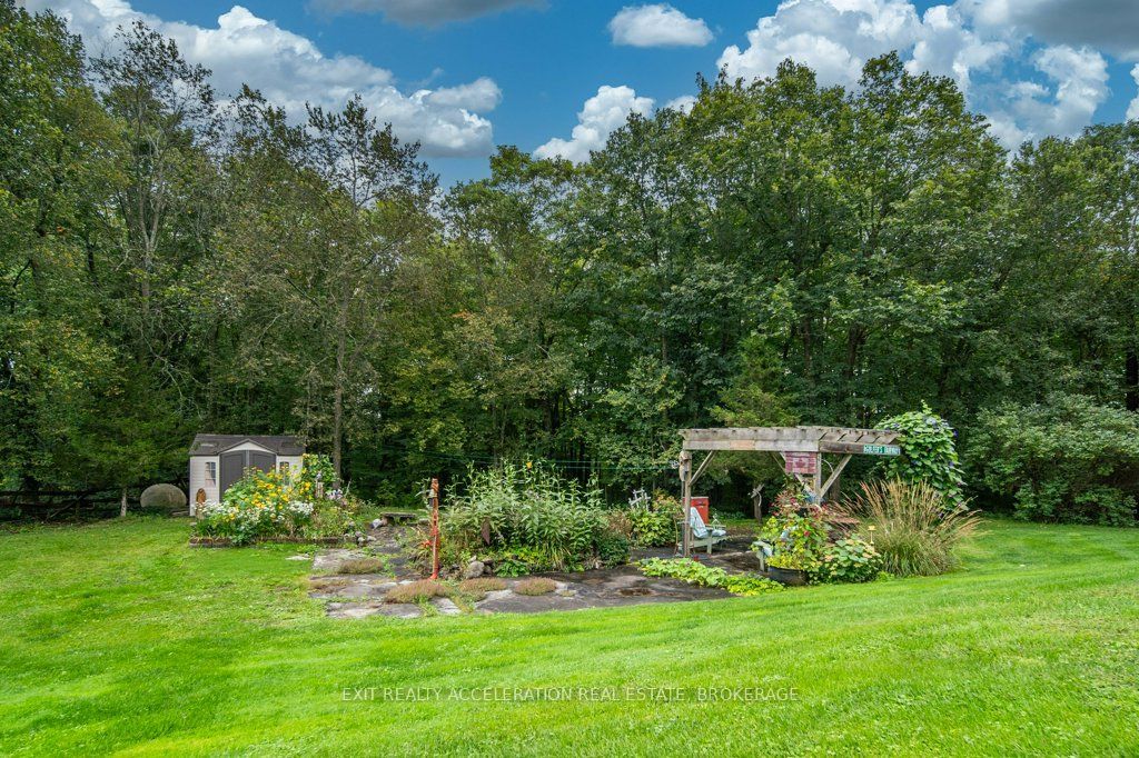 4524 County Rd 1 E Property Photo 46