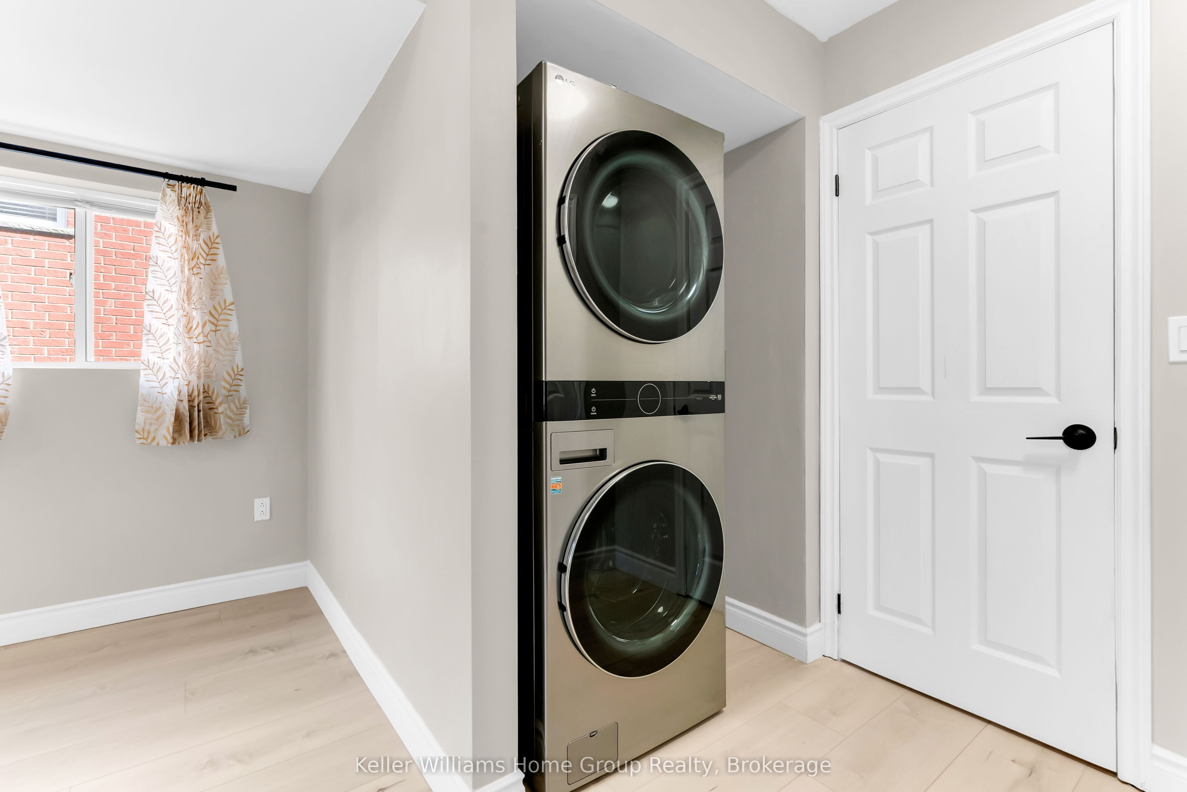 148 Clairfields Drive W Property Photo 34