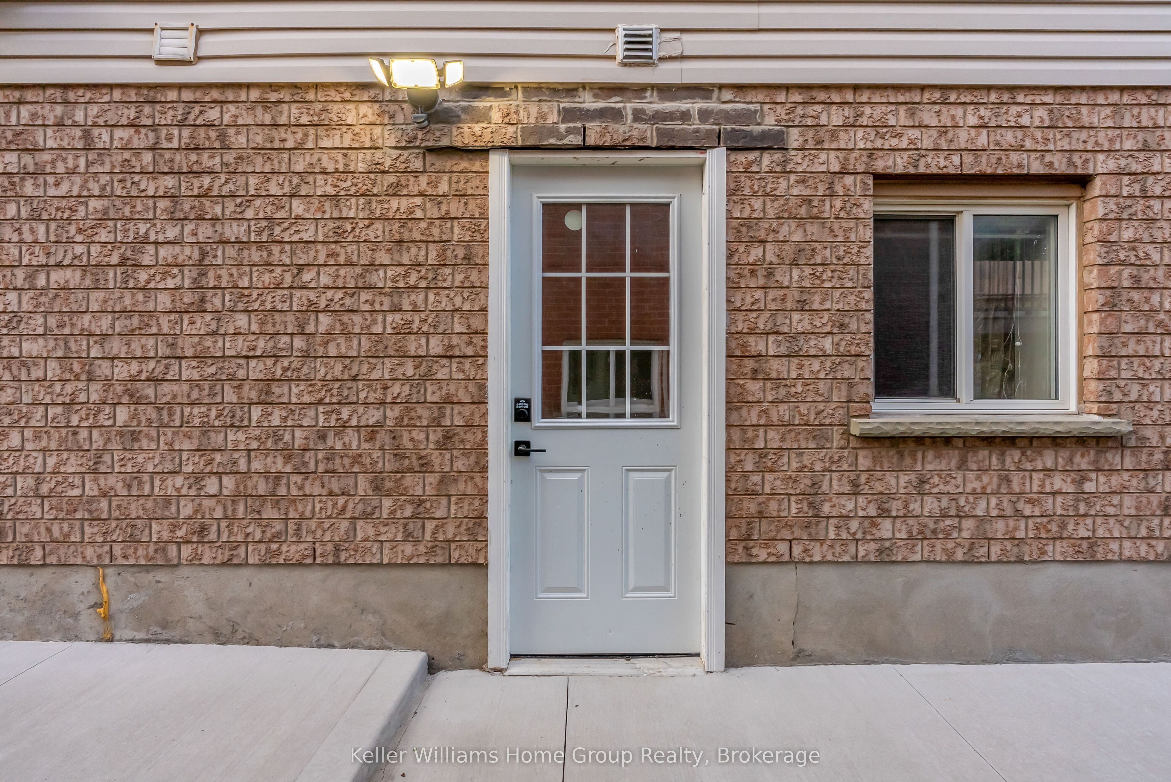 148 Clairfields Drive W Property Photo 42