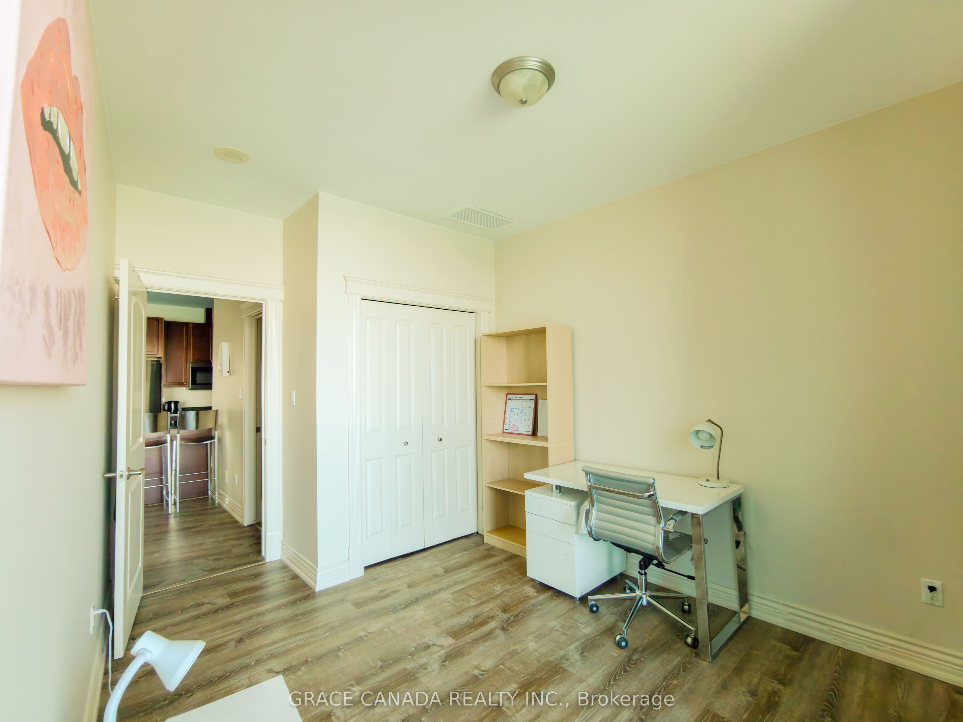 1225 Riverside Drive W 504 Property Photo 38