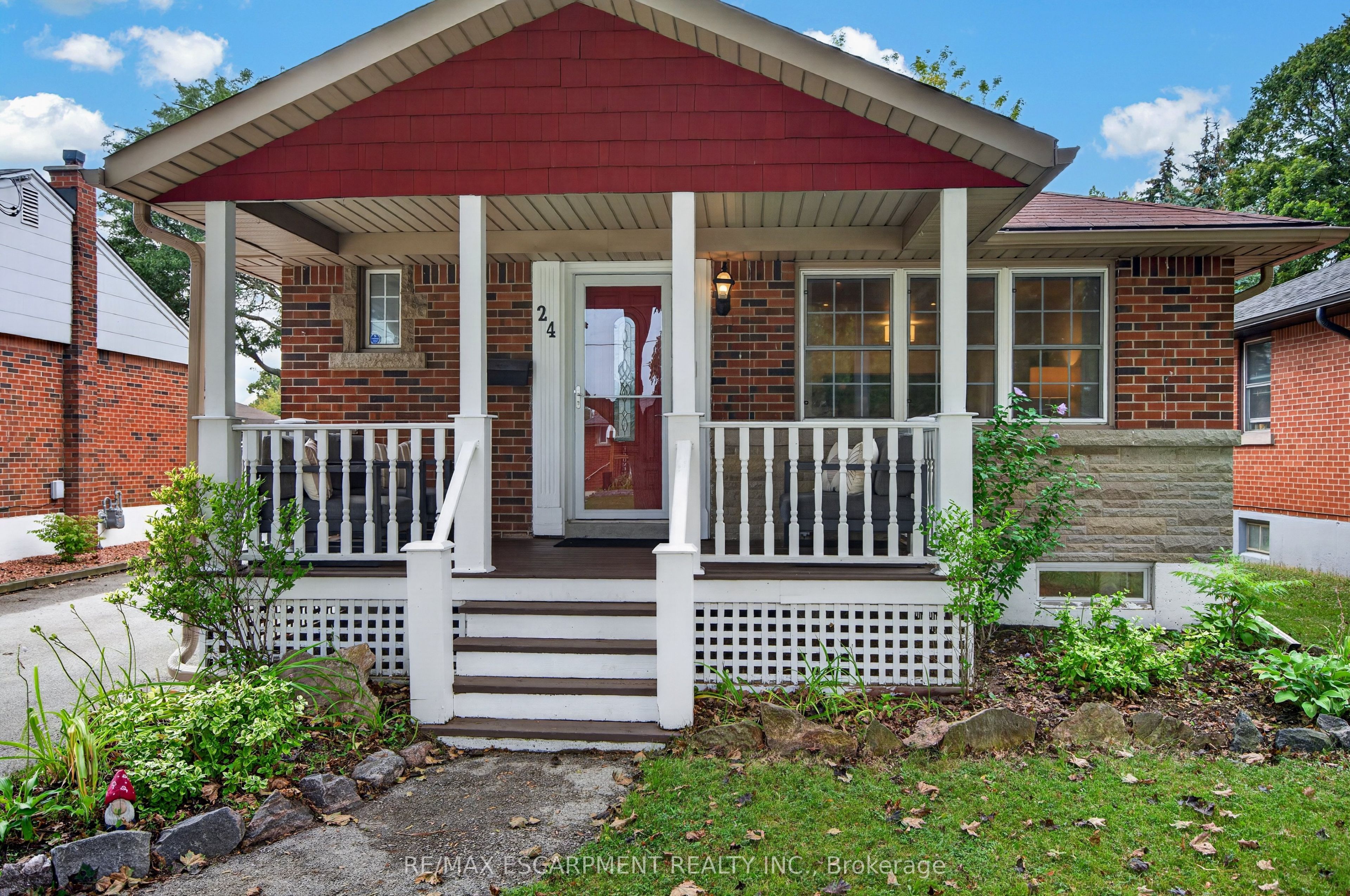 24 Castlefield Drive Property Photo 1
