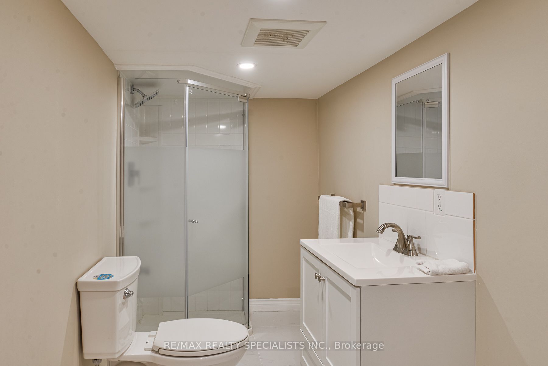 X13741356 Property Photo 23
