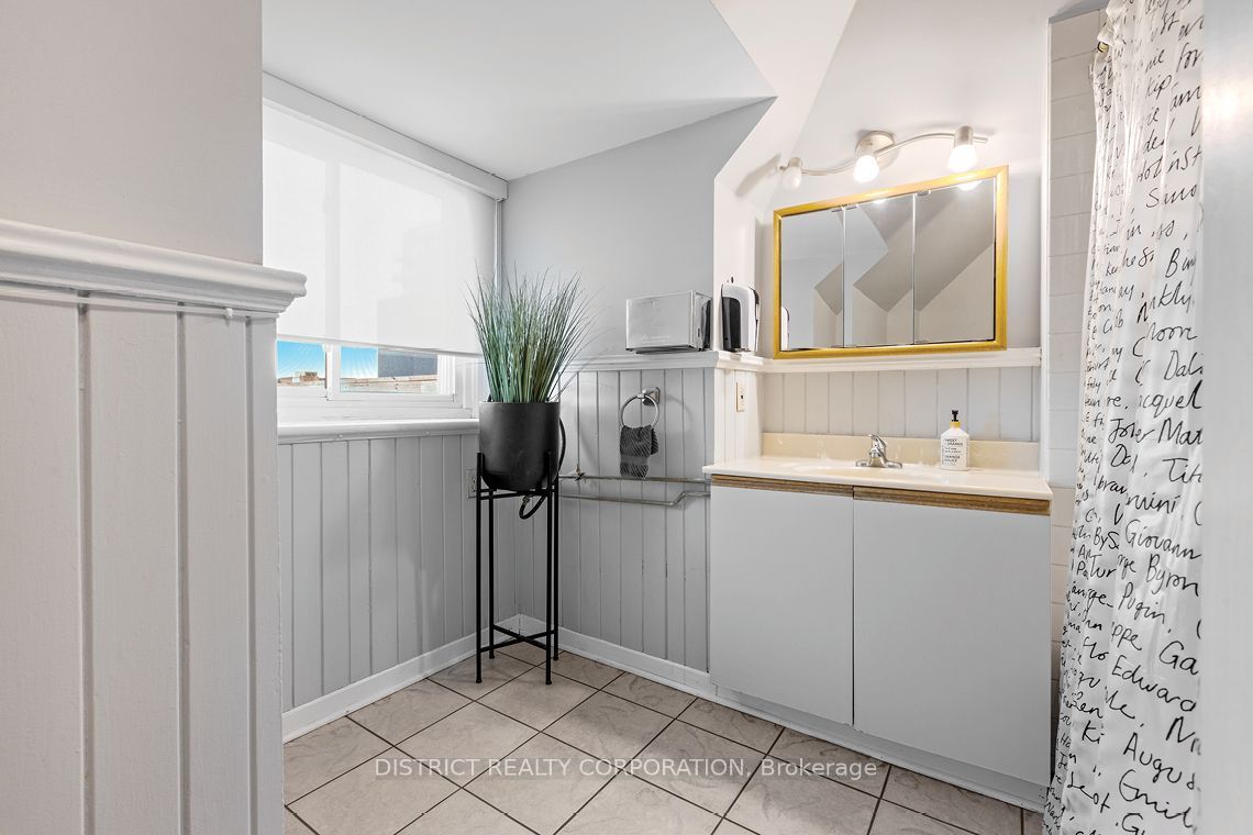 226 Argyle Avenue Property Photo 28