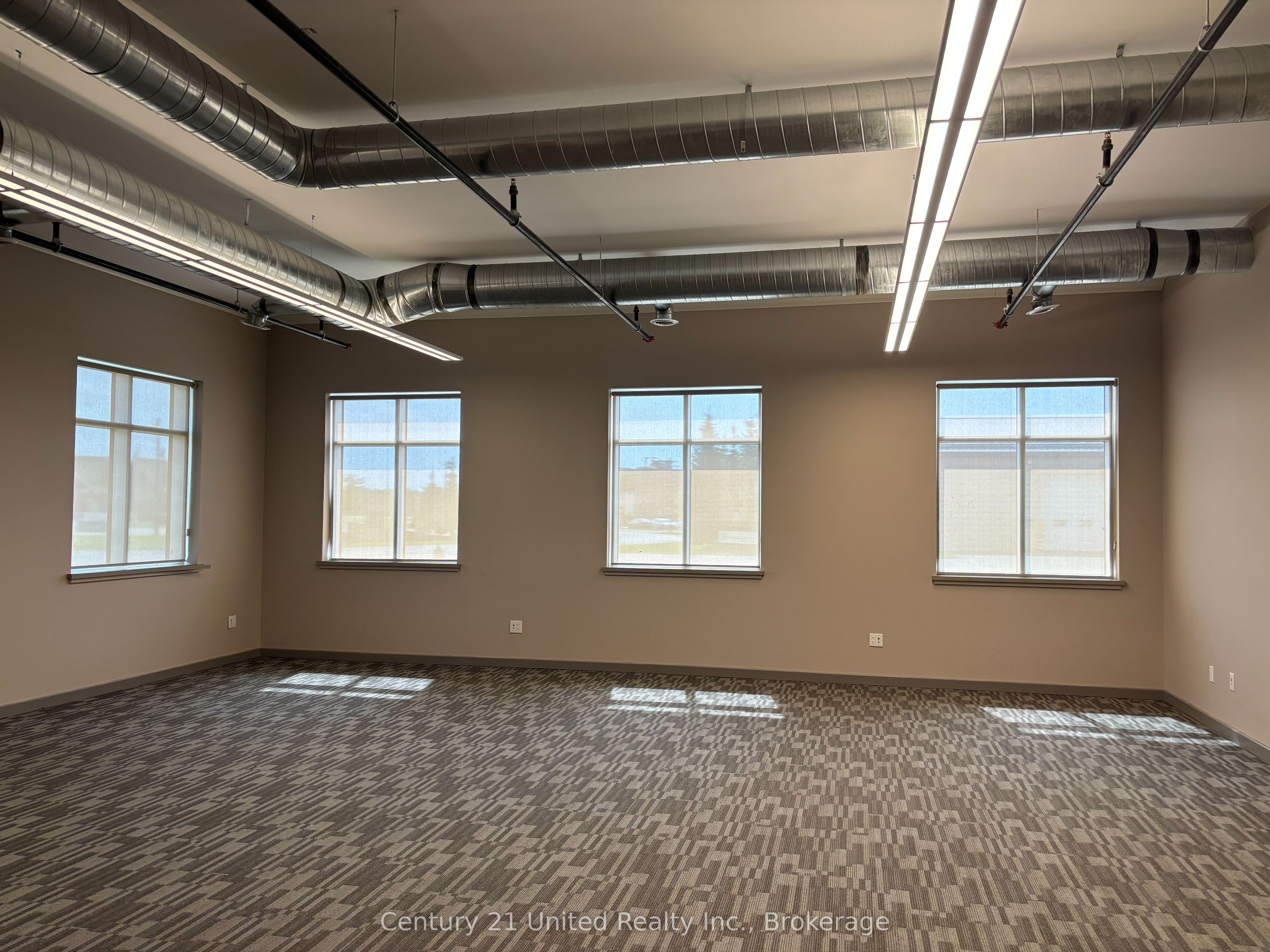 550 - 925 Airport Road Zone C Property Photo 7