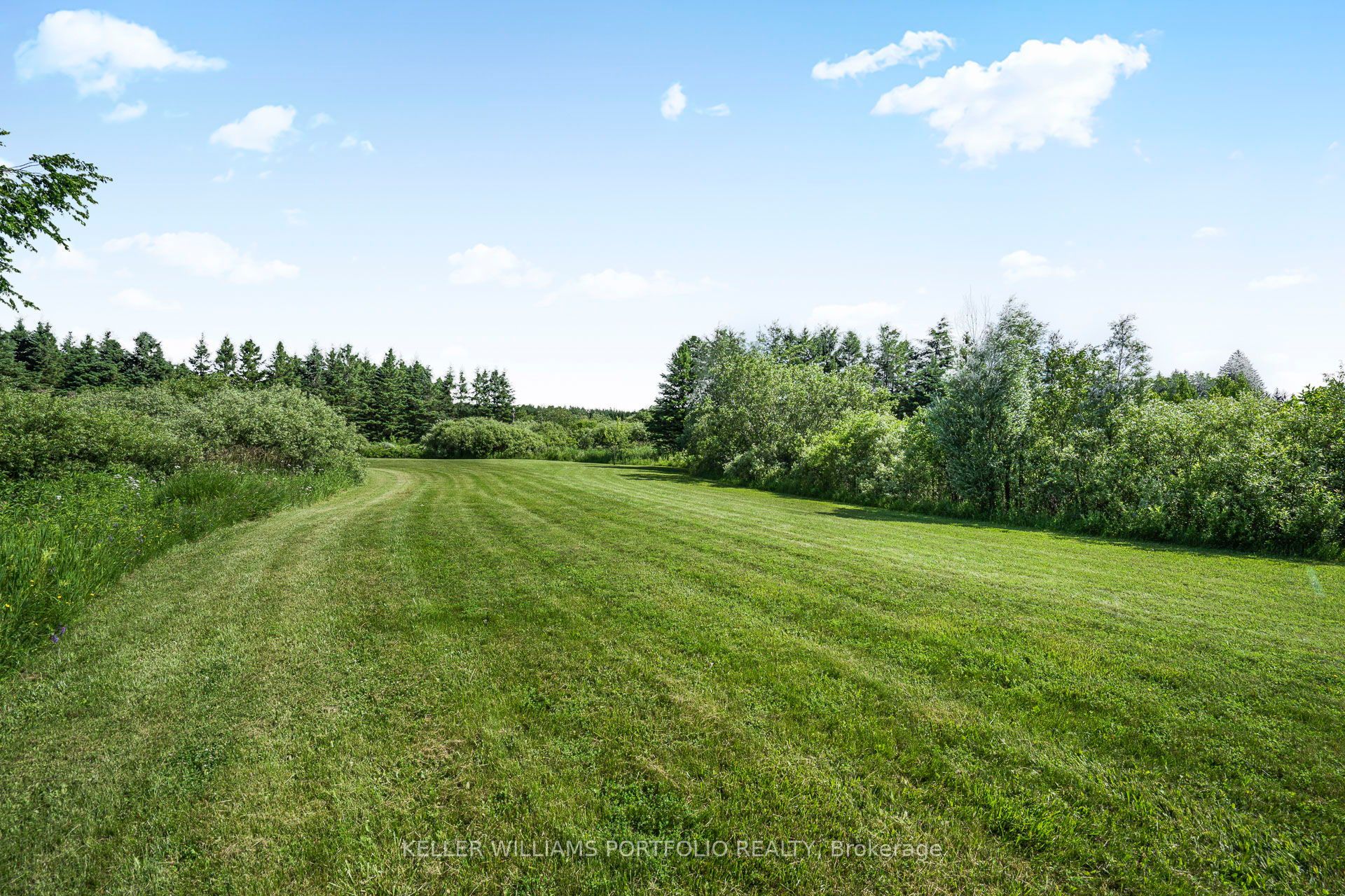 254588 Ninth Line Property Photo 22