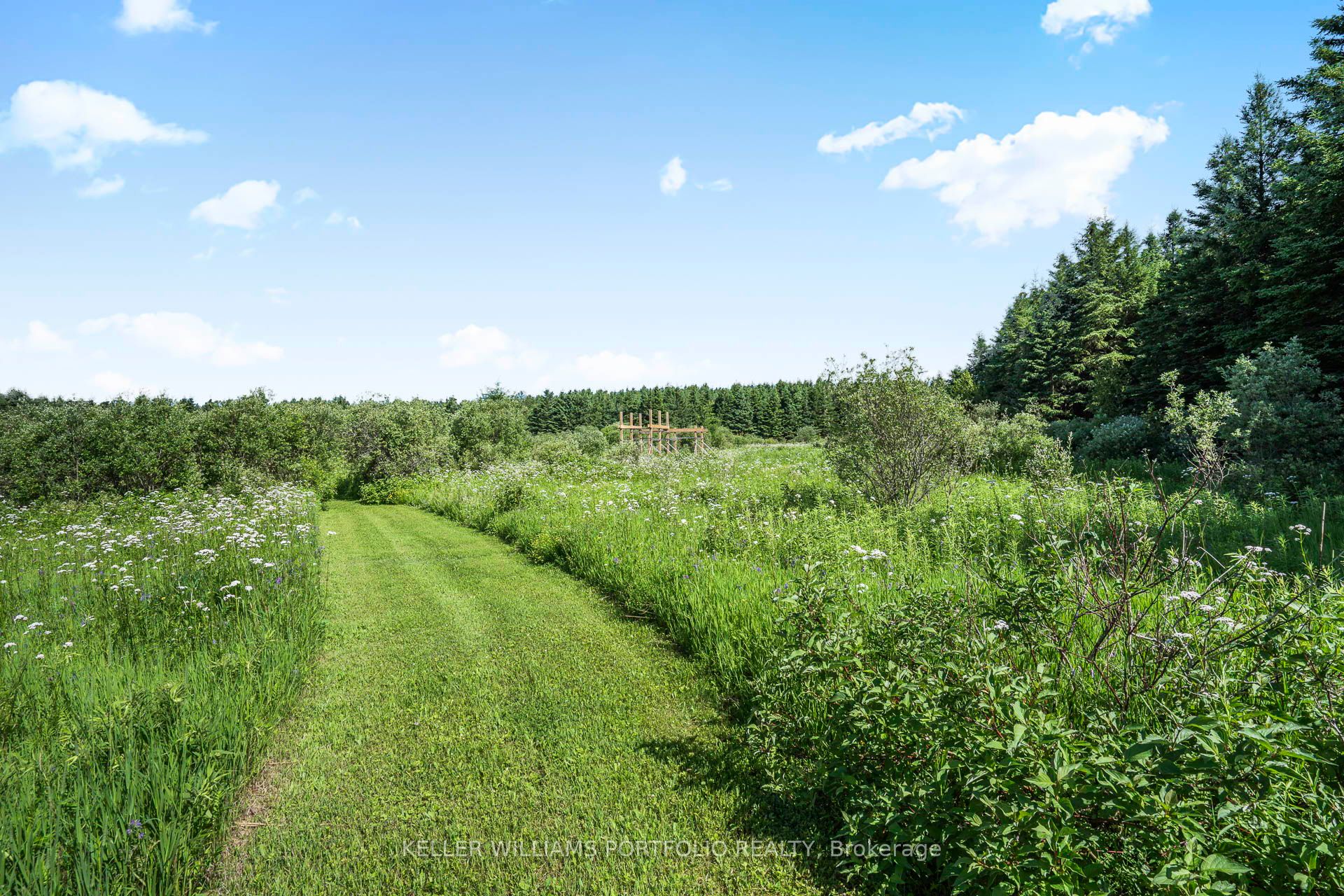 254588 Ninth Line Property Photo 27