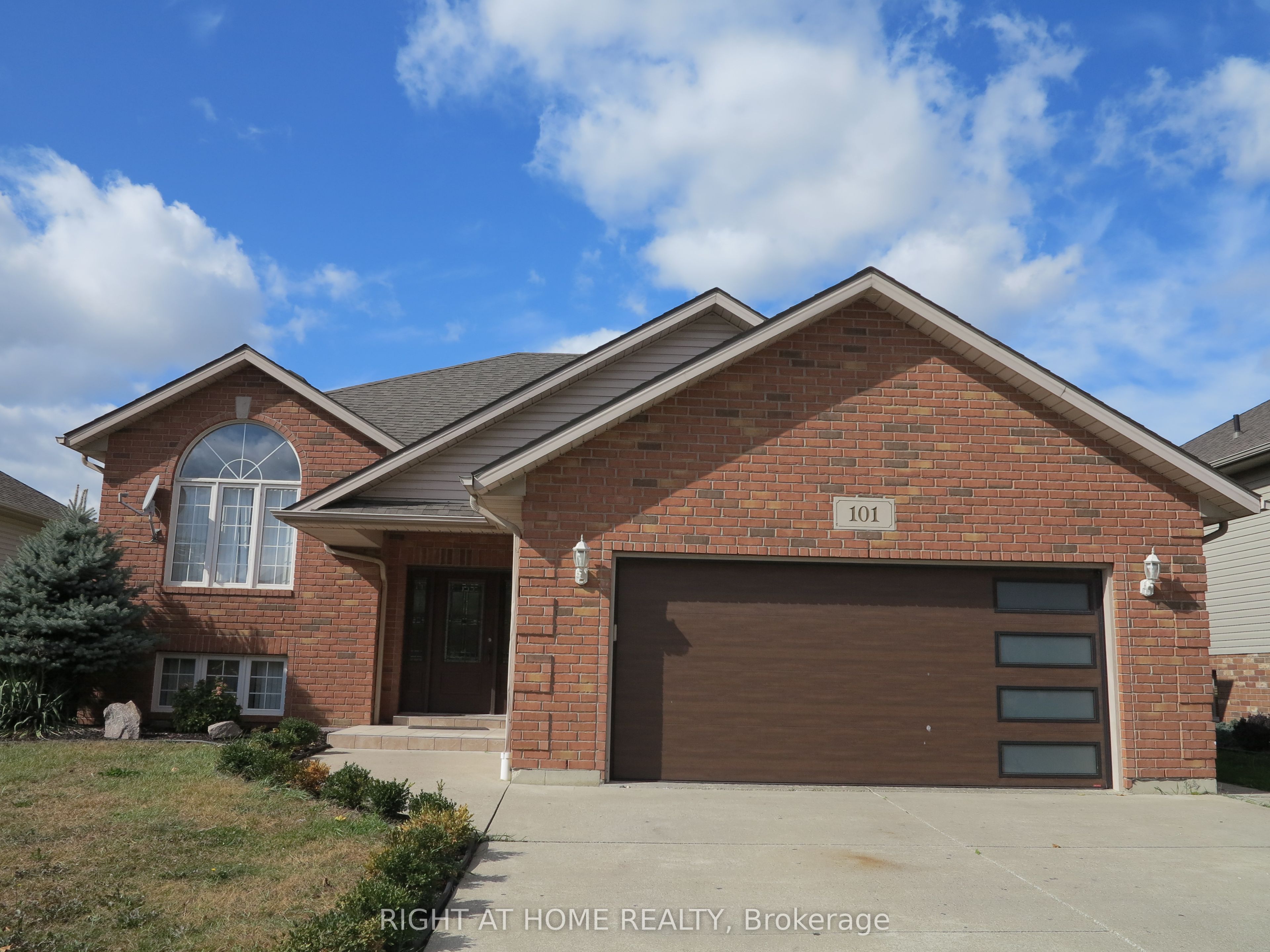 101 Joanne Court Property Photo 1