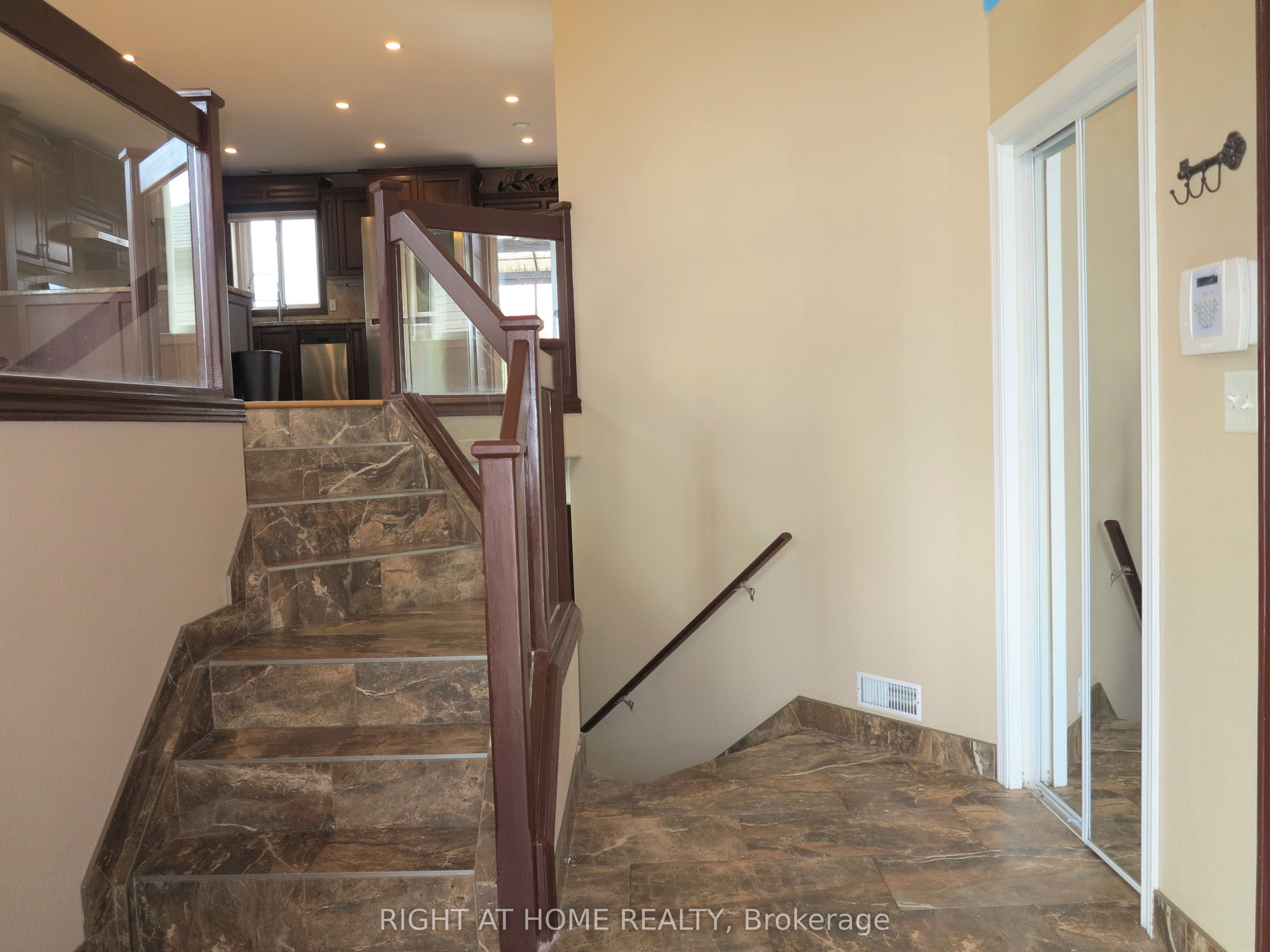 101 Joanne Court Property Photo 2