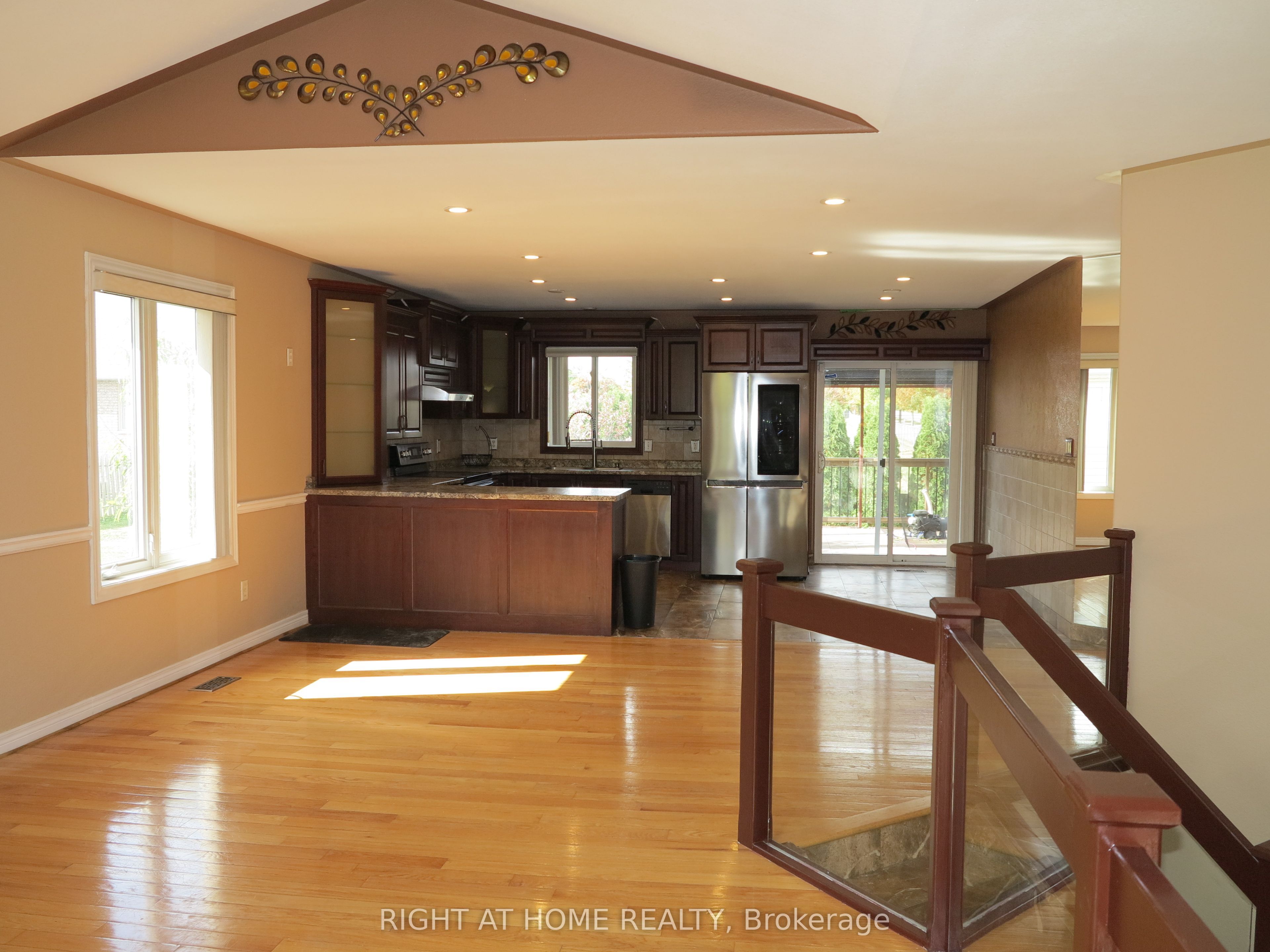 101 Joanne Court Property Photo 3