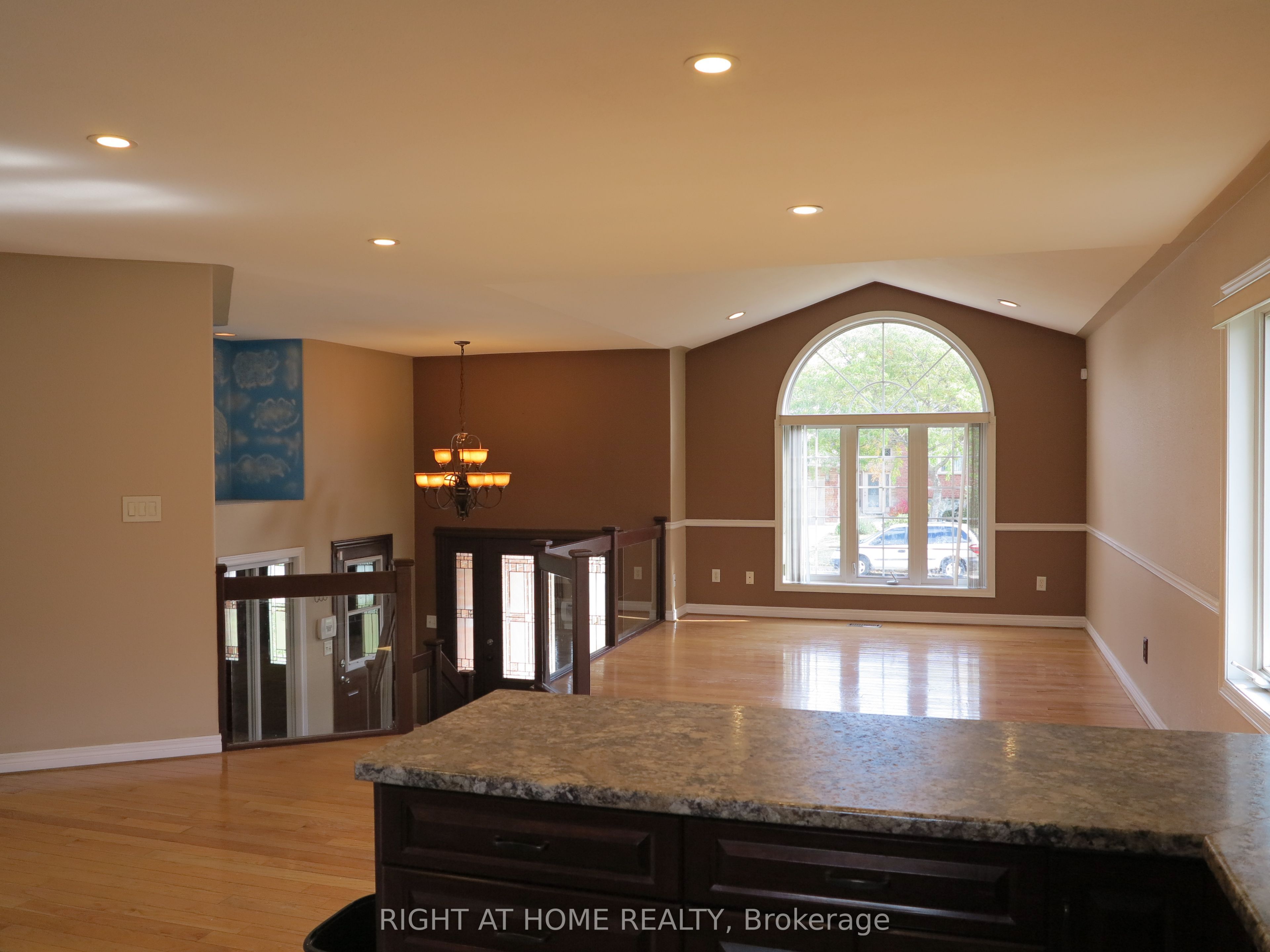 101 Joanne Court Property Photo 7