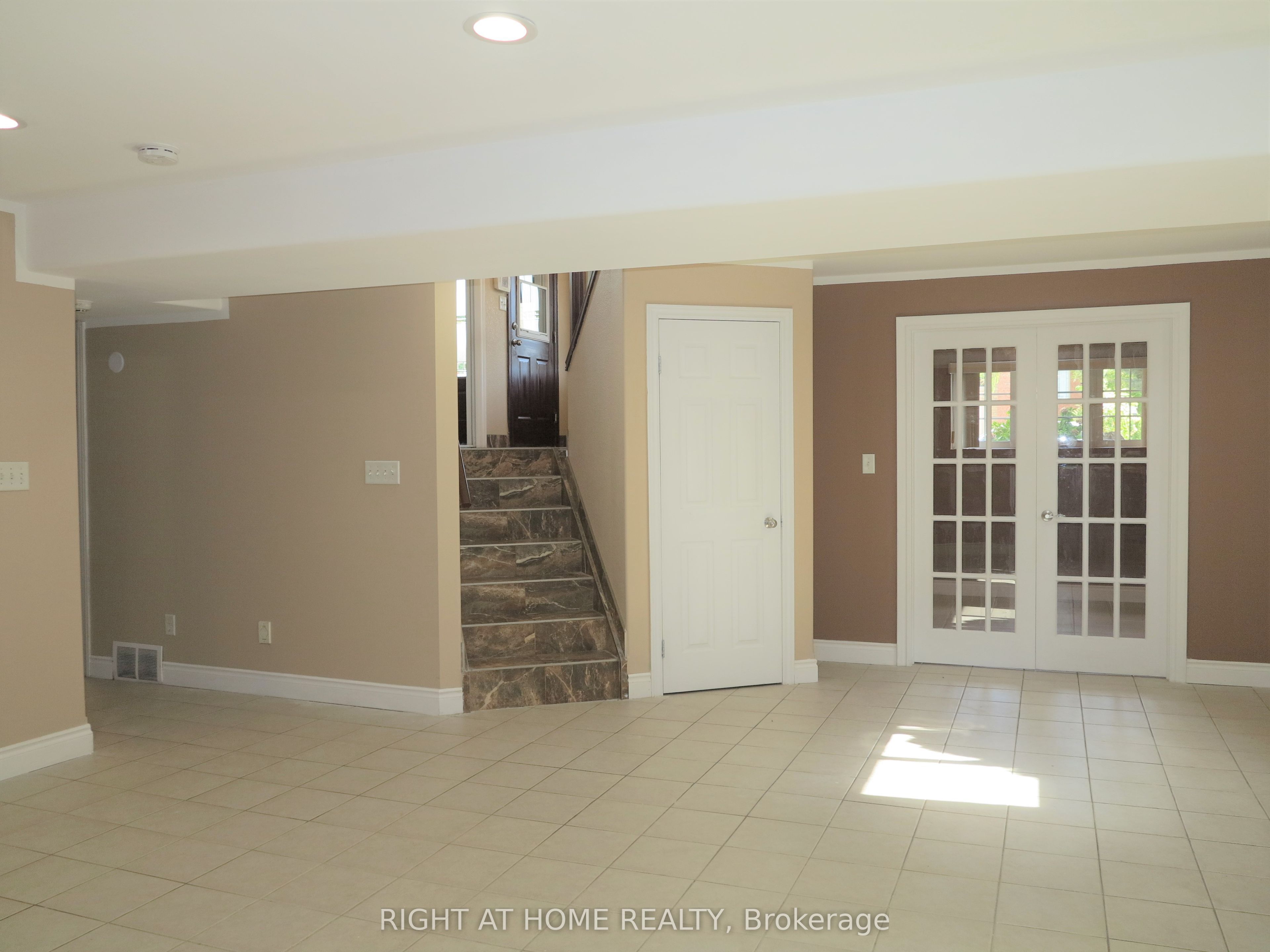 101 Joanne Court Property Photo 21