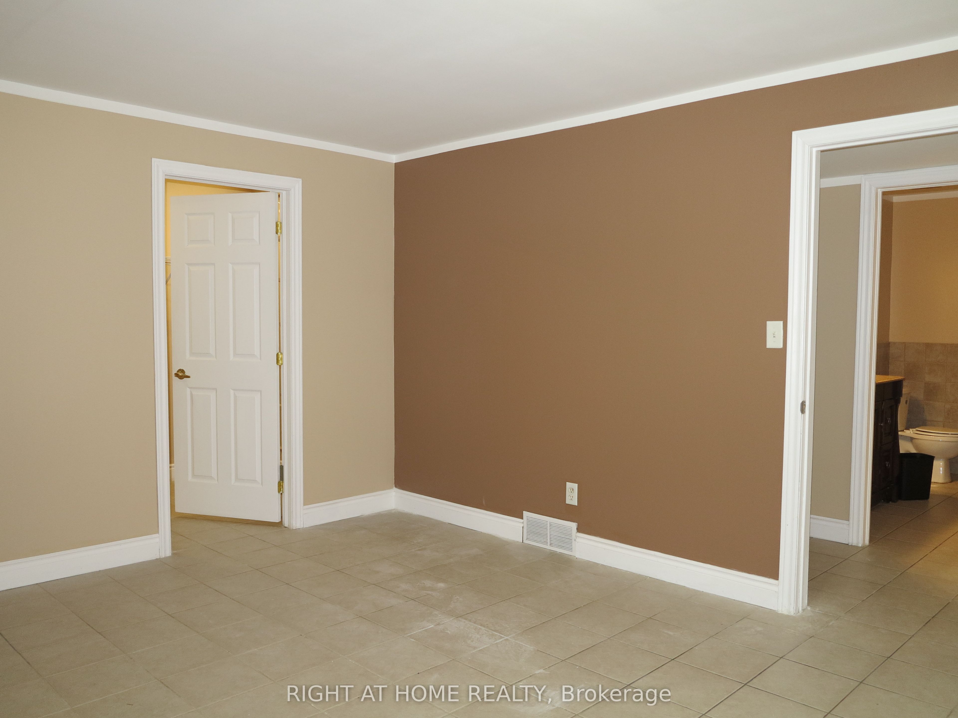 101 Joanne Court Property Photo 26
