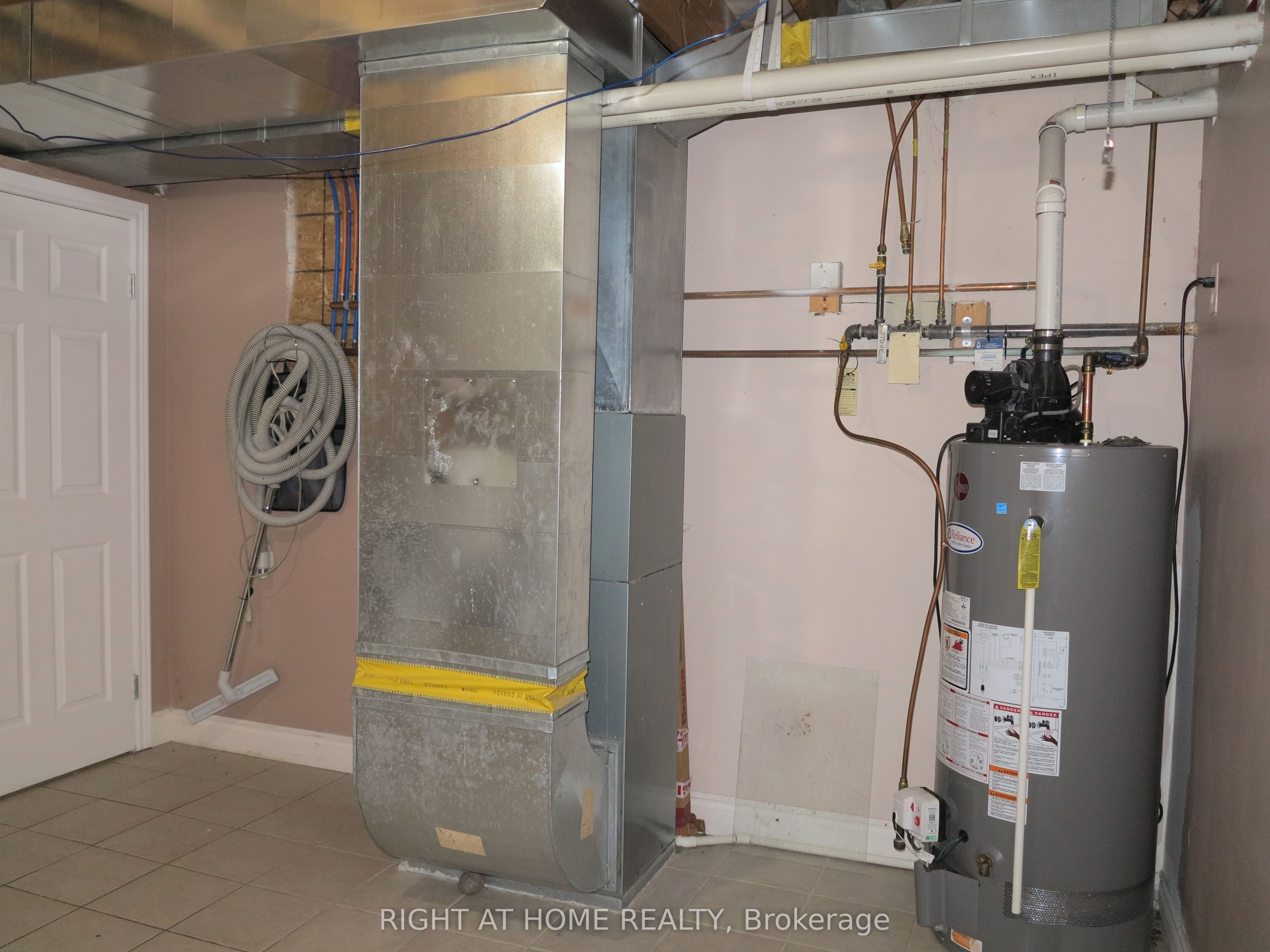 101 Joanne Court Property Photo 28