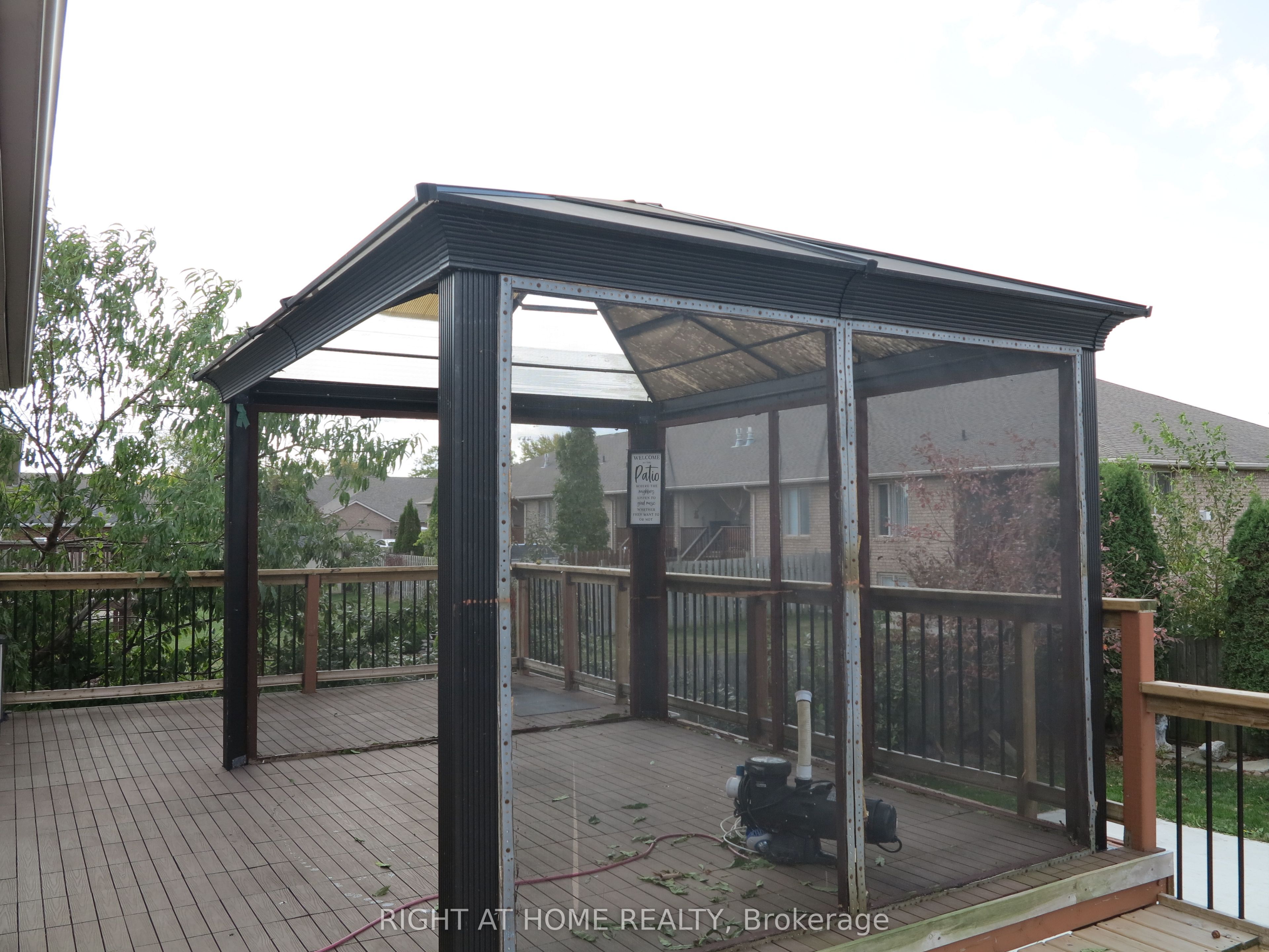 101 Joanne Court Property Photo 30