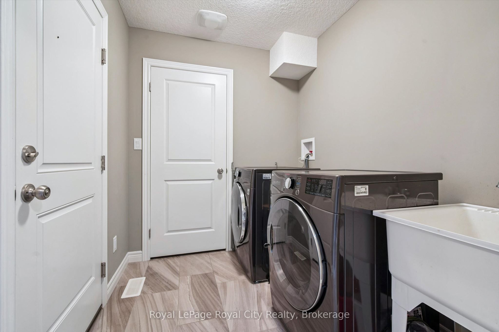 179 Dallan Drive Property Photo 13