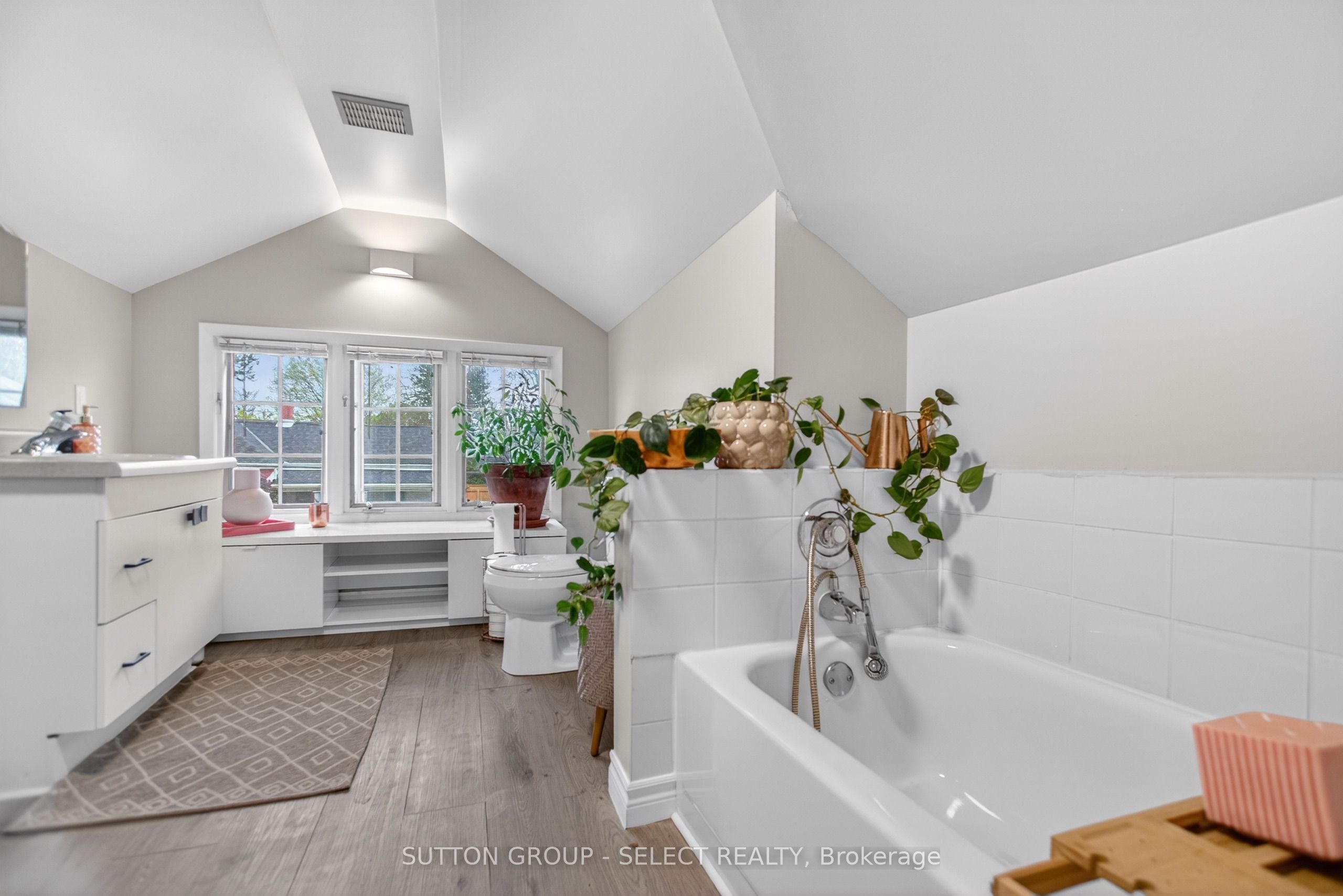 14 Arthur Street Property Photo 16