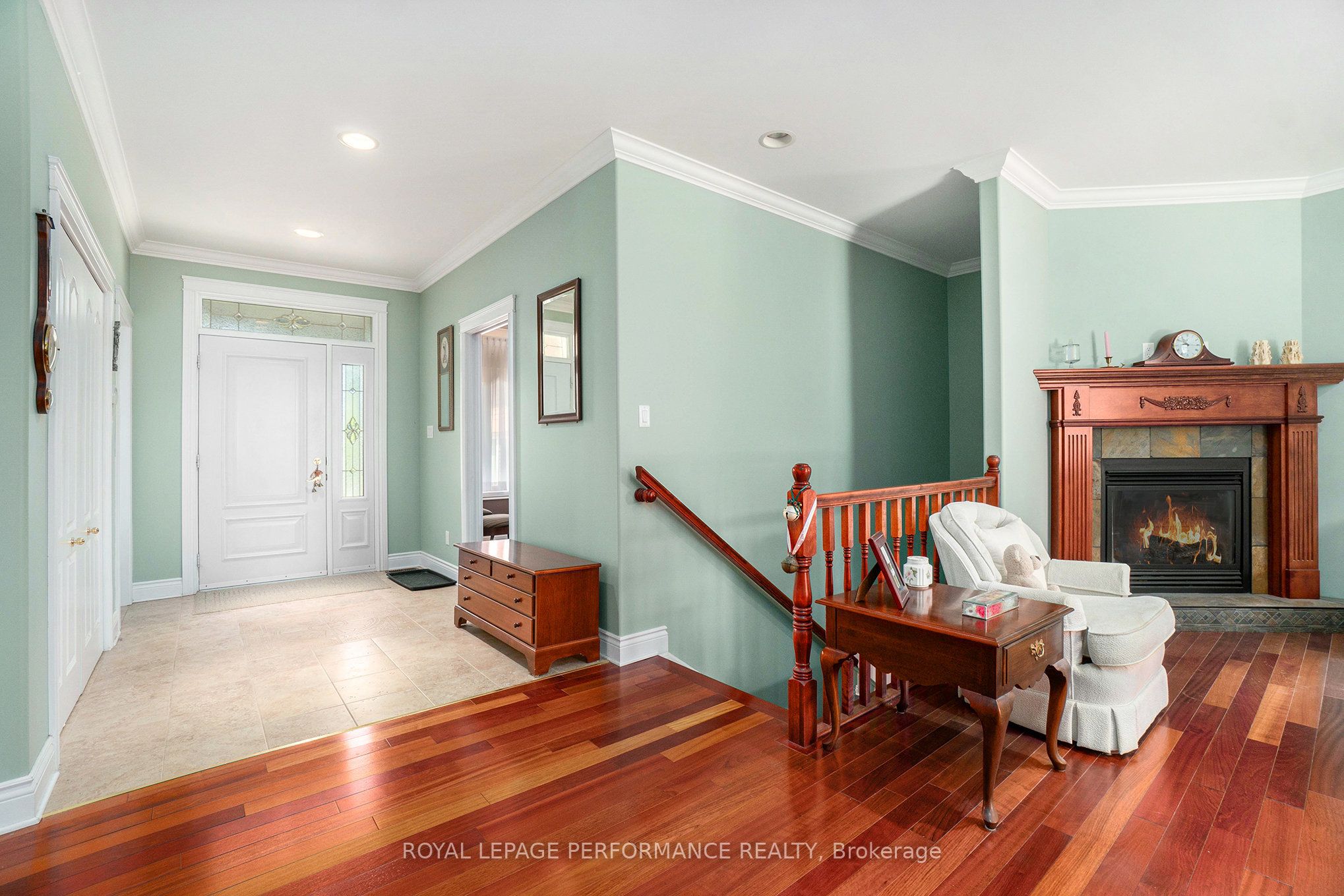 3285 Broadway Avenue Property Photo 4