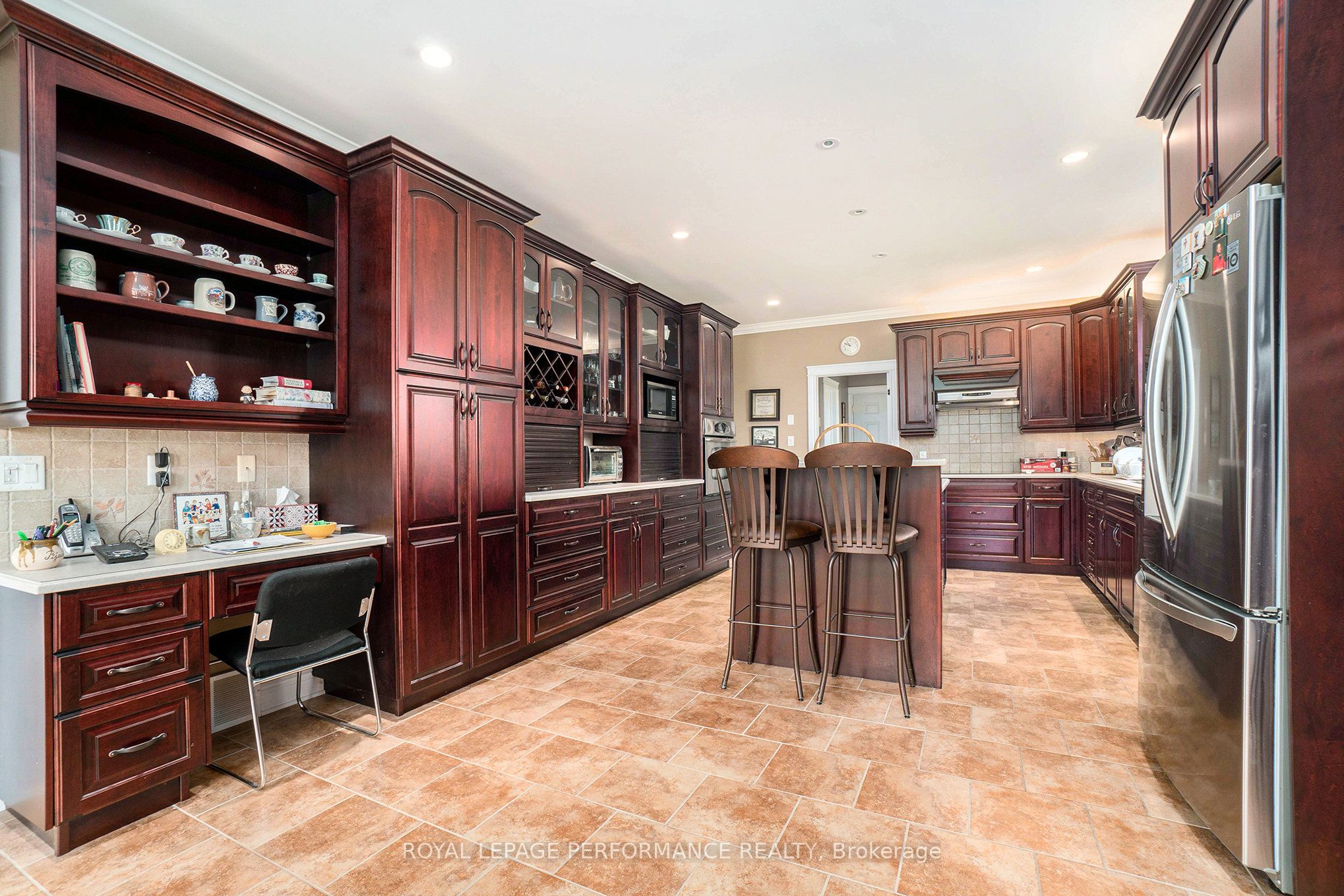 3285 Broadway Avenue Property Photo 12