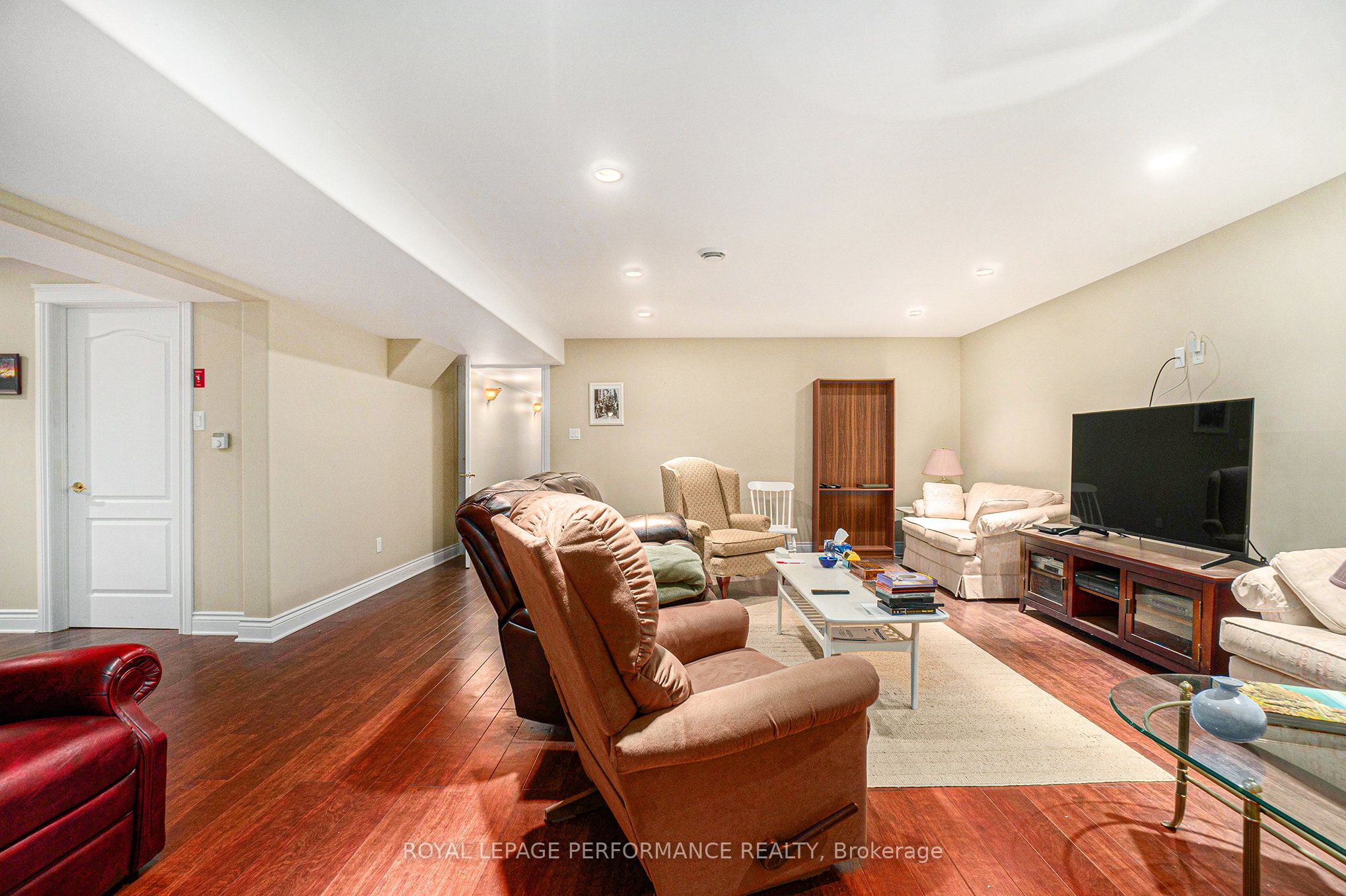 3285 Broadway Avenue Property Photo 36