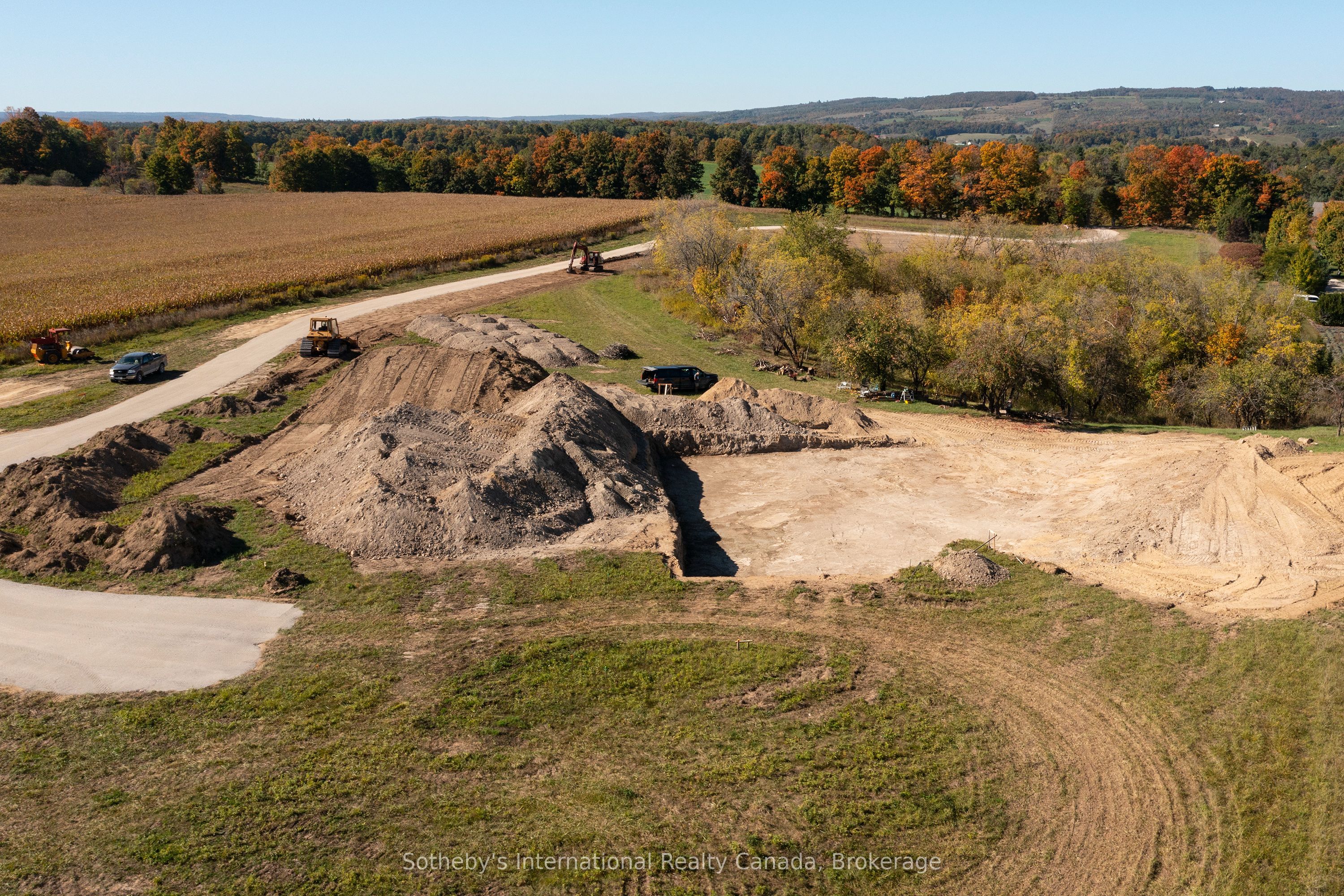 958465 7 Line E Property Photo 8