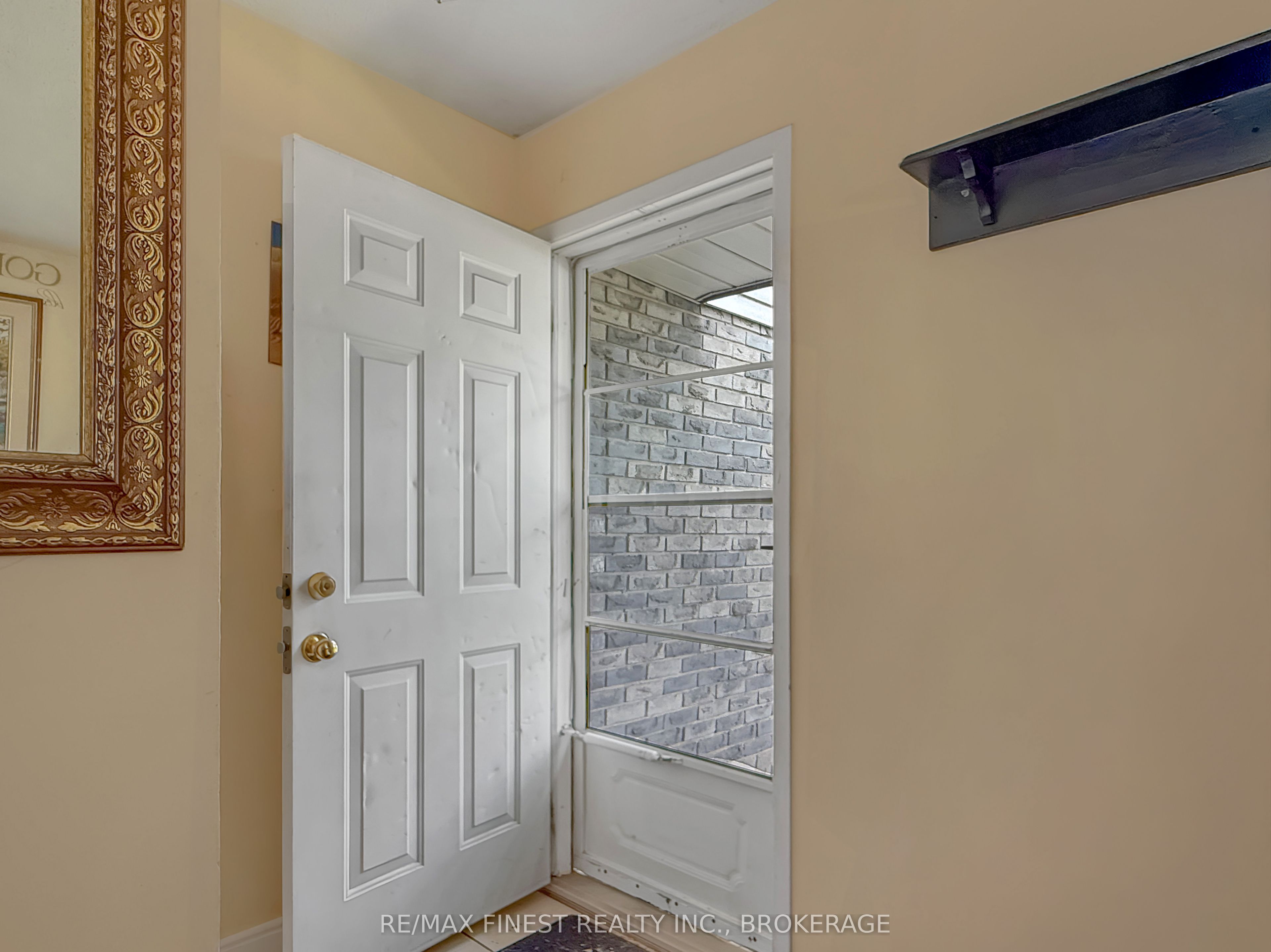 913 Oakview Avenue Property Photo 3