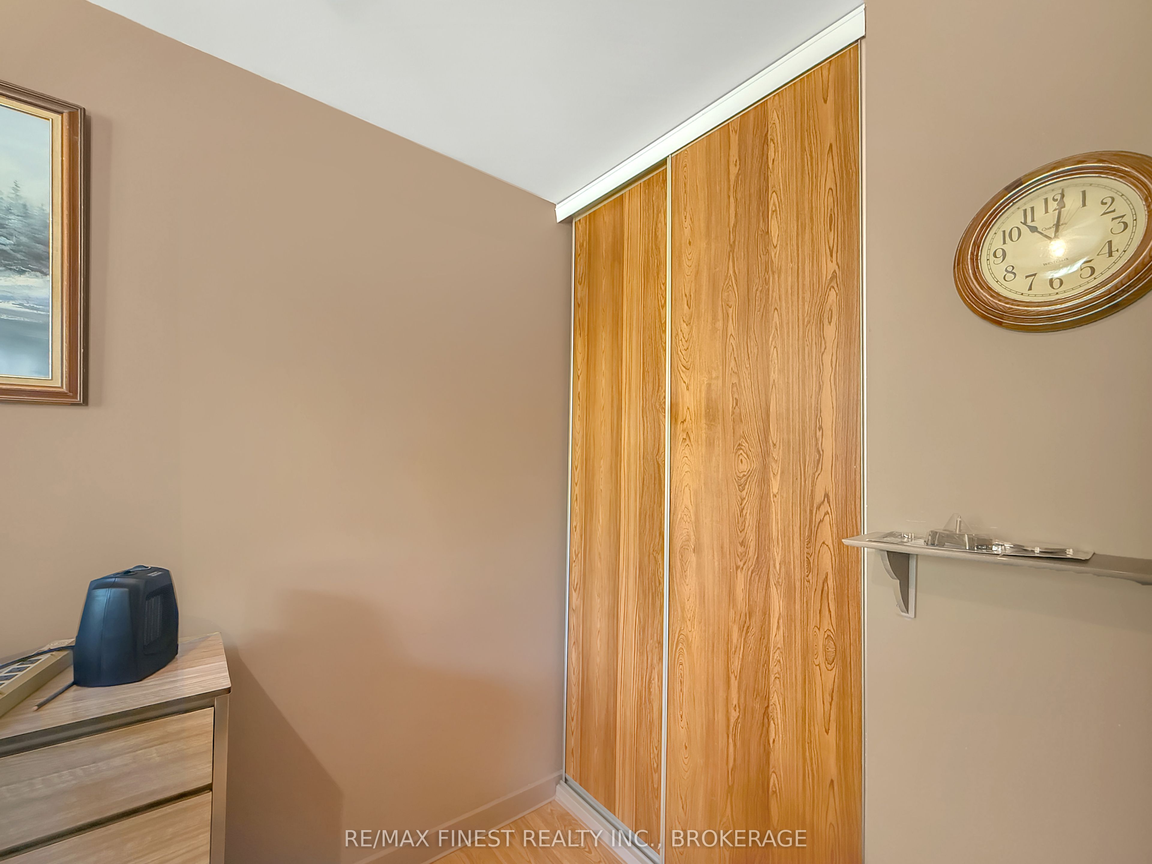 913 Oakview Avenue Property Photo 12