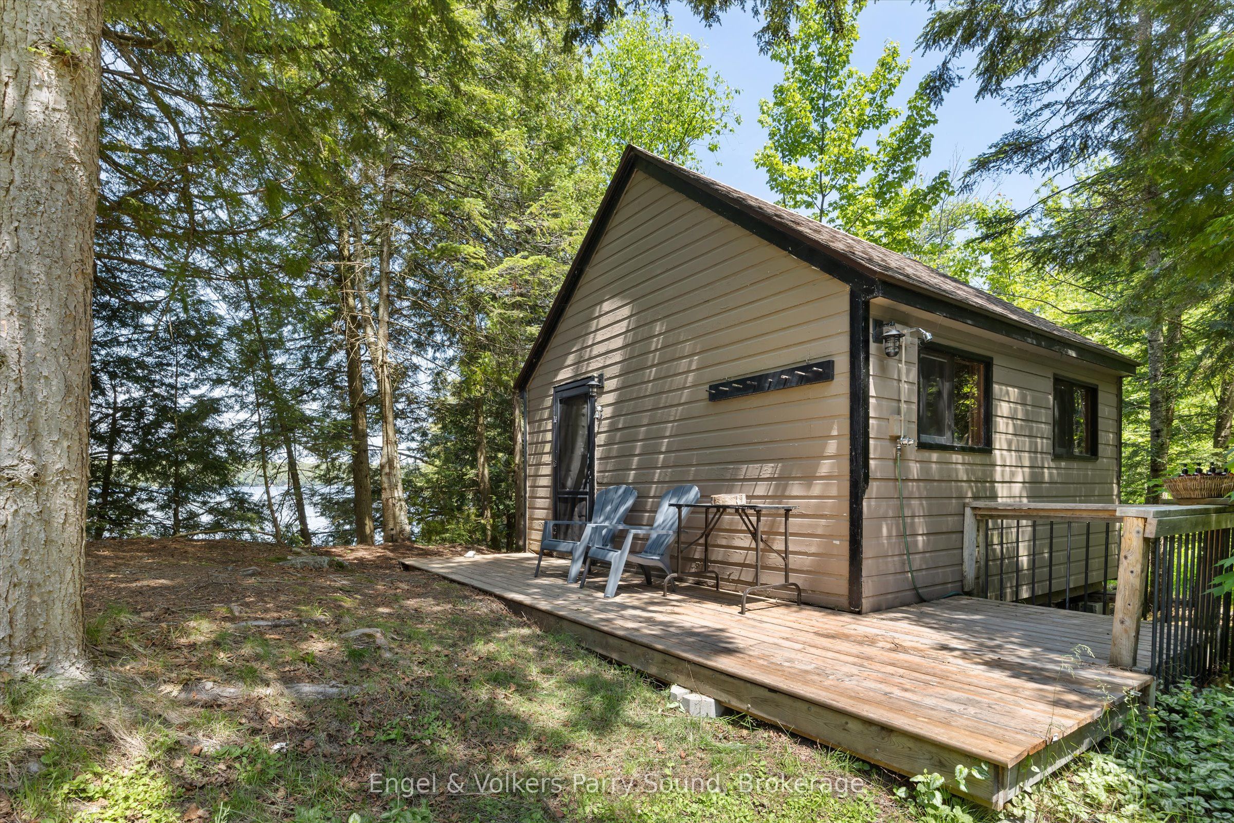 52 Island B Property Photo 20
