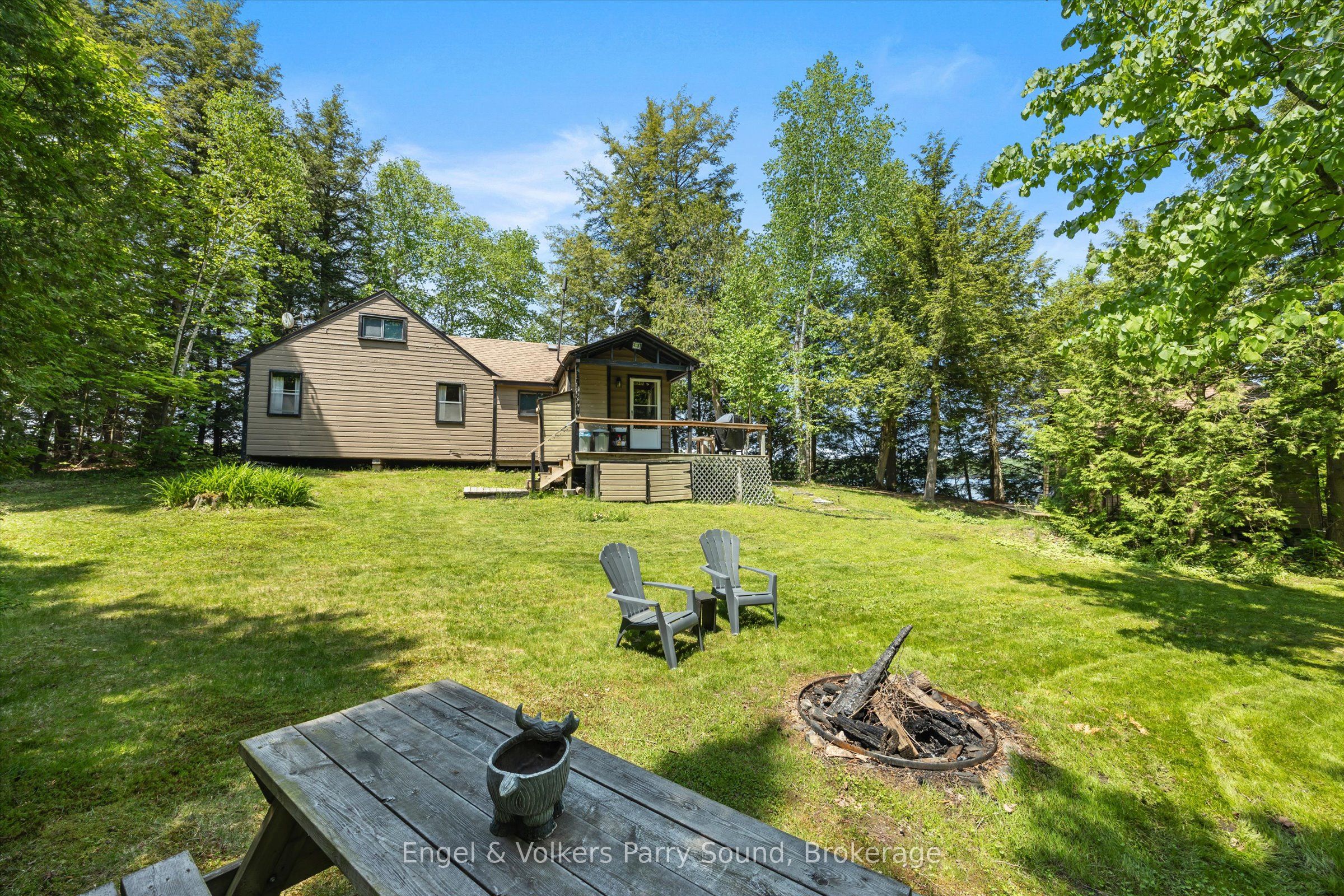 52 Island B Property Photo 22