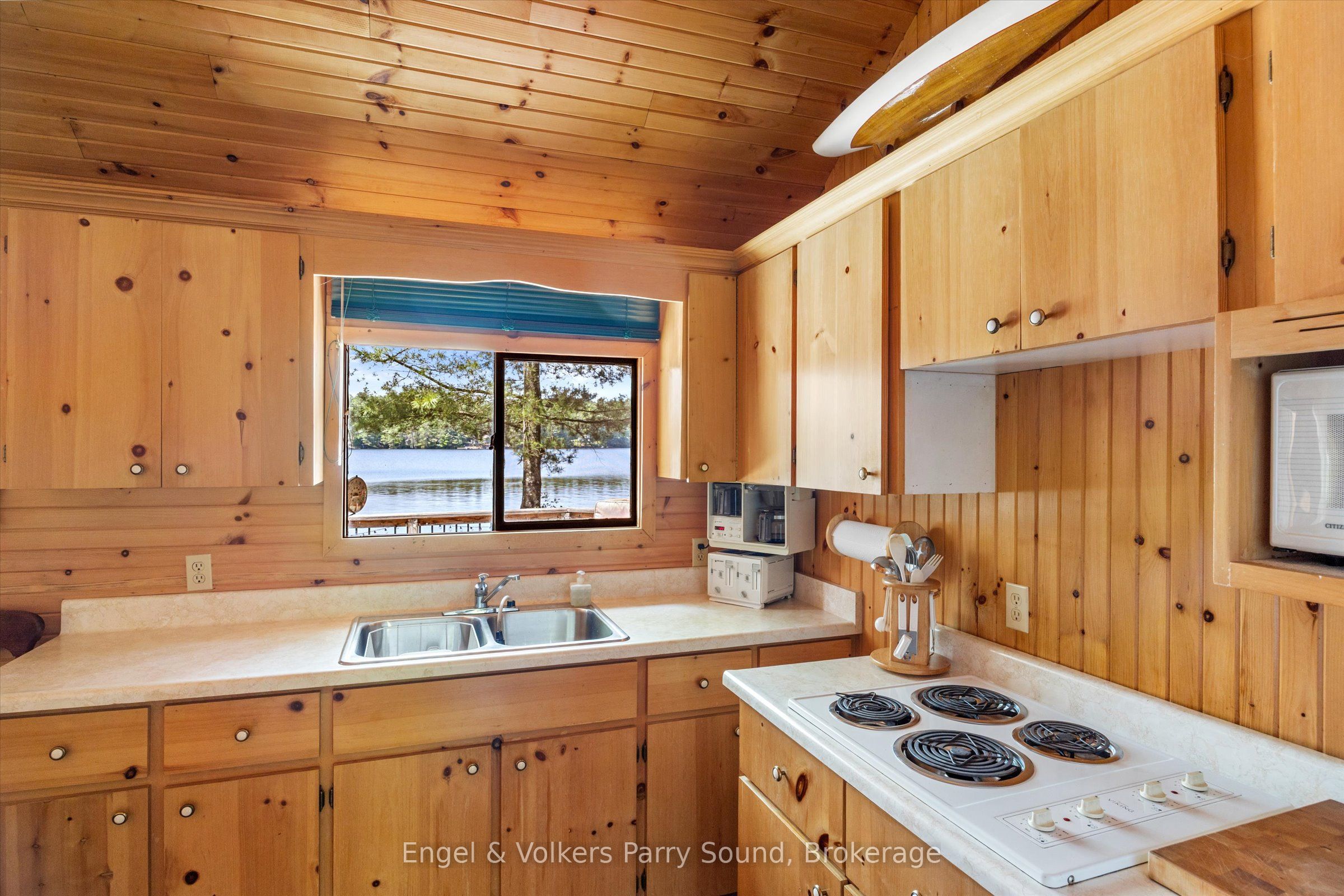 52 Island B Property Photo 31