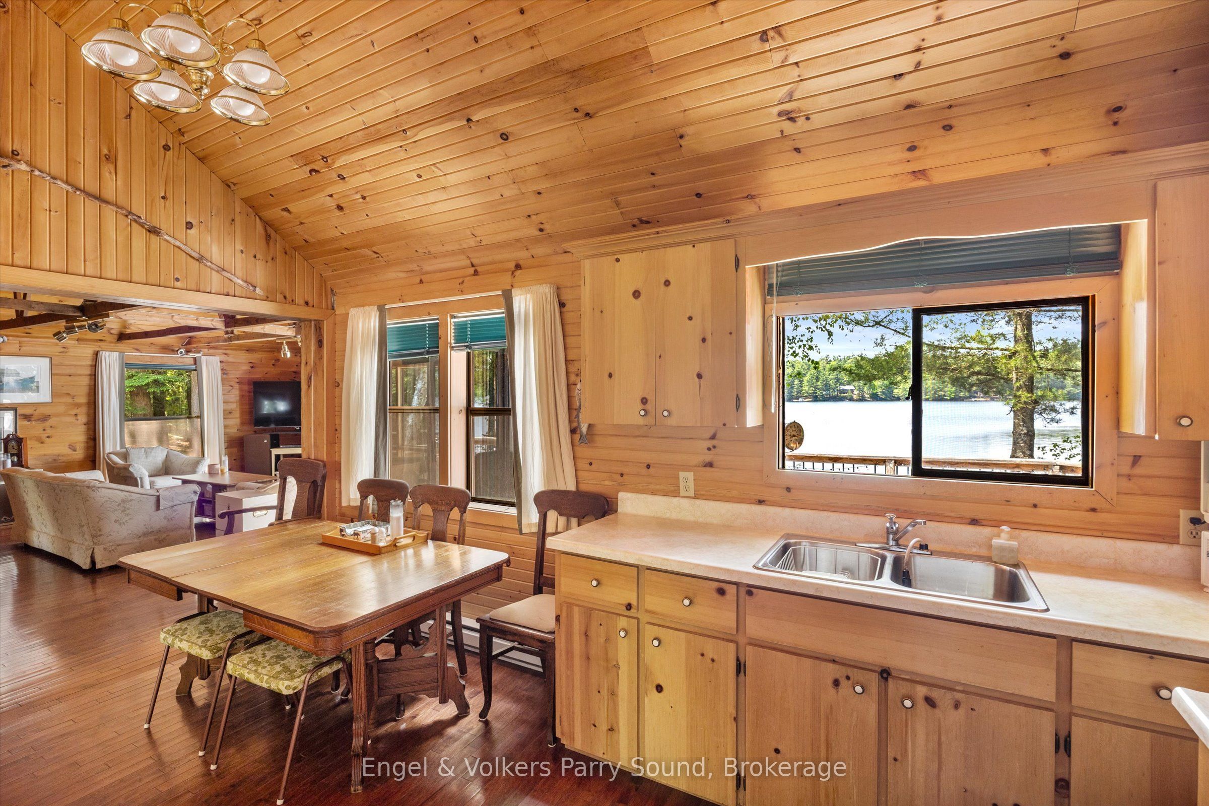 52 Island B Property Photo 32