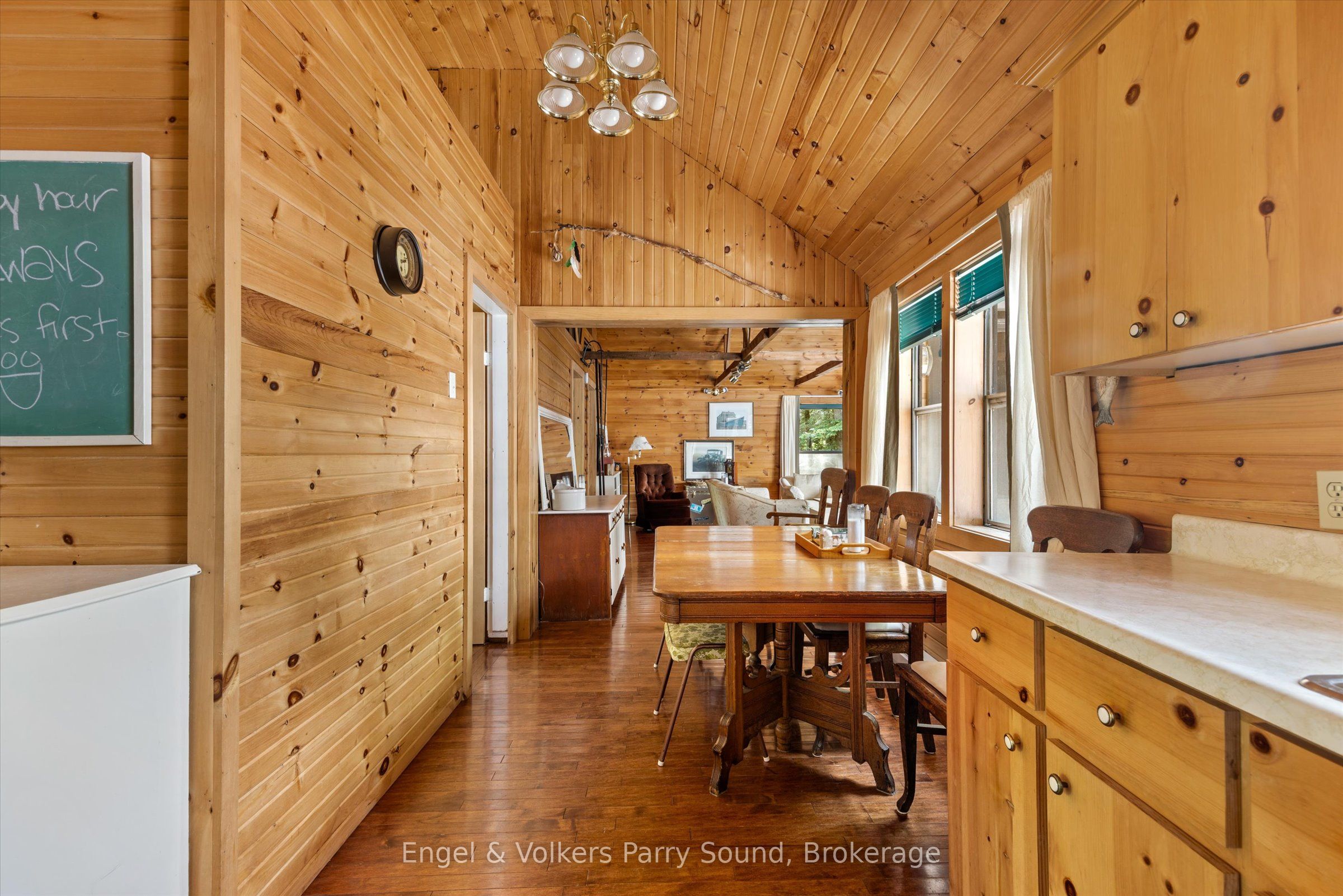 52 Island B Property Photo 36