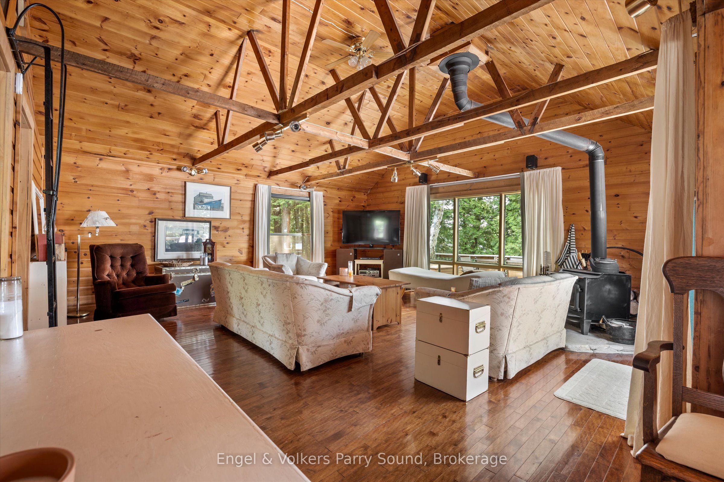 52 Island B Property Photo 38
