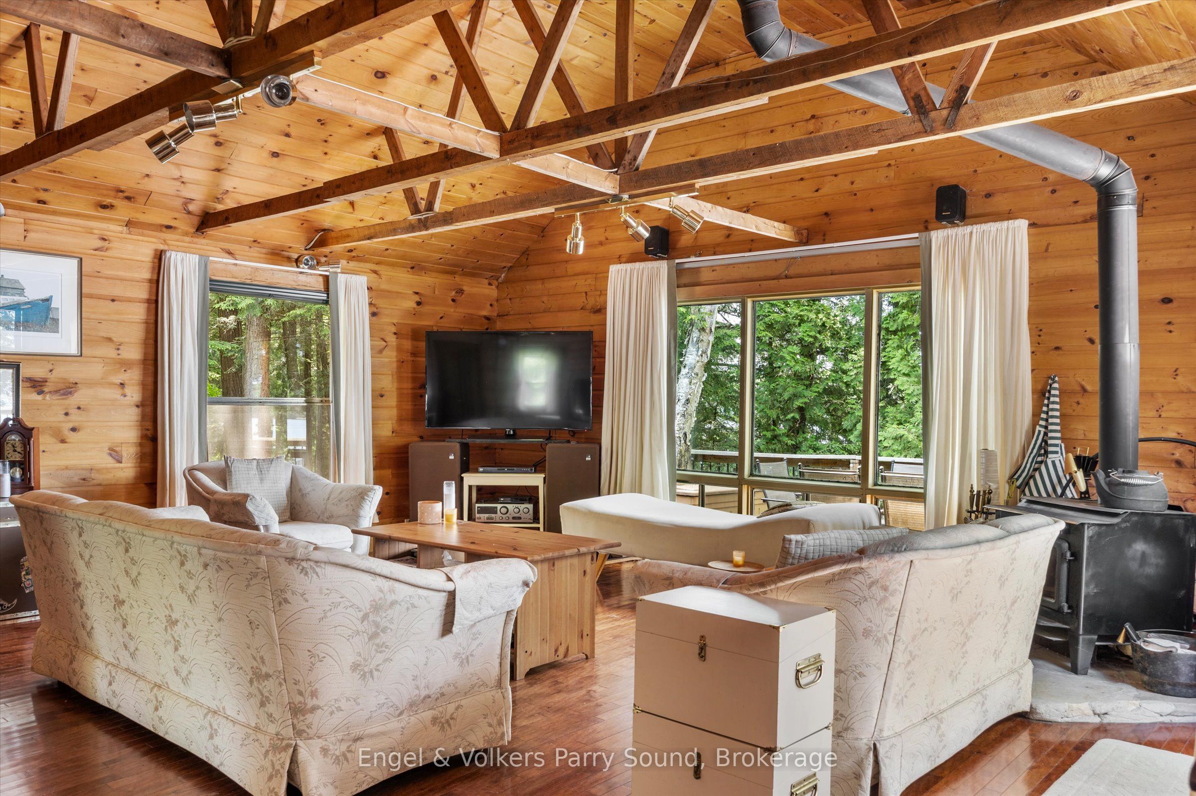 52 Island B Property Photo 39