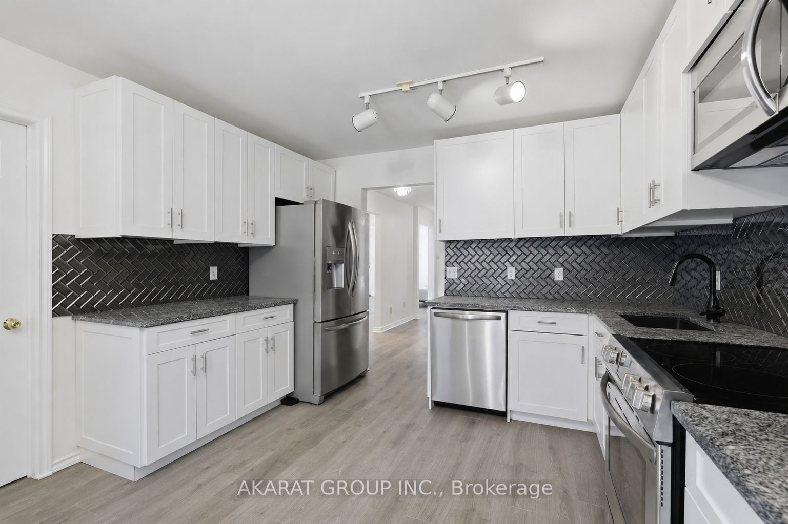 70 Sunnyside Drive 9 Property Photo 16