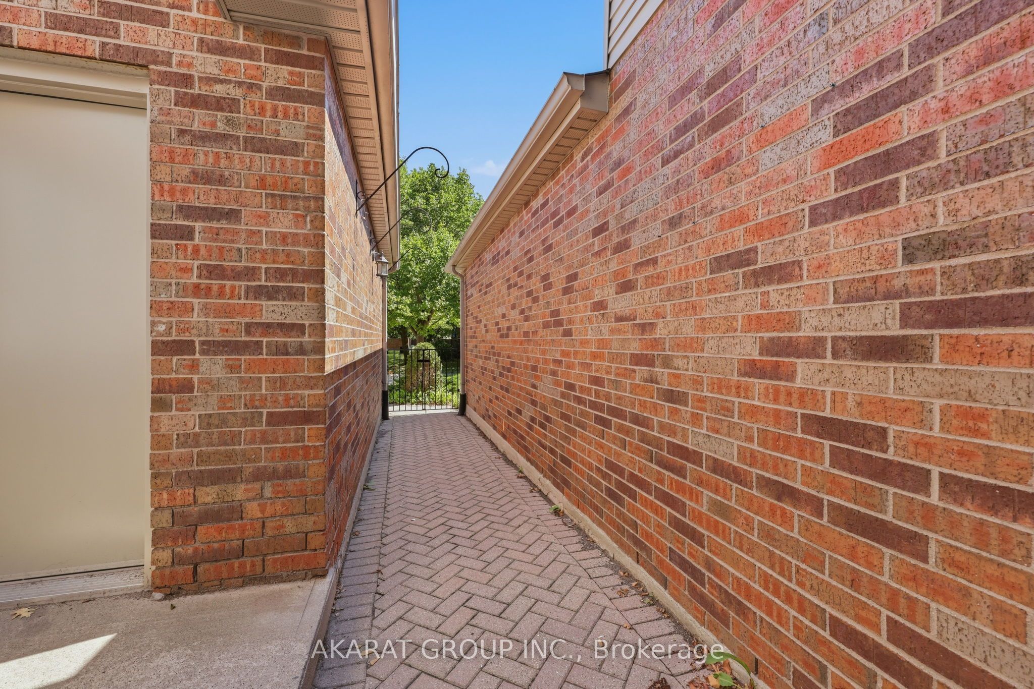 70 Sunnyside Drive 9 Property Photo 45