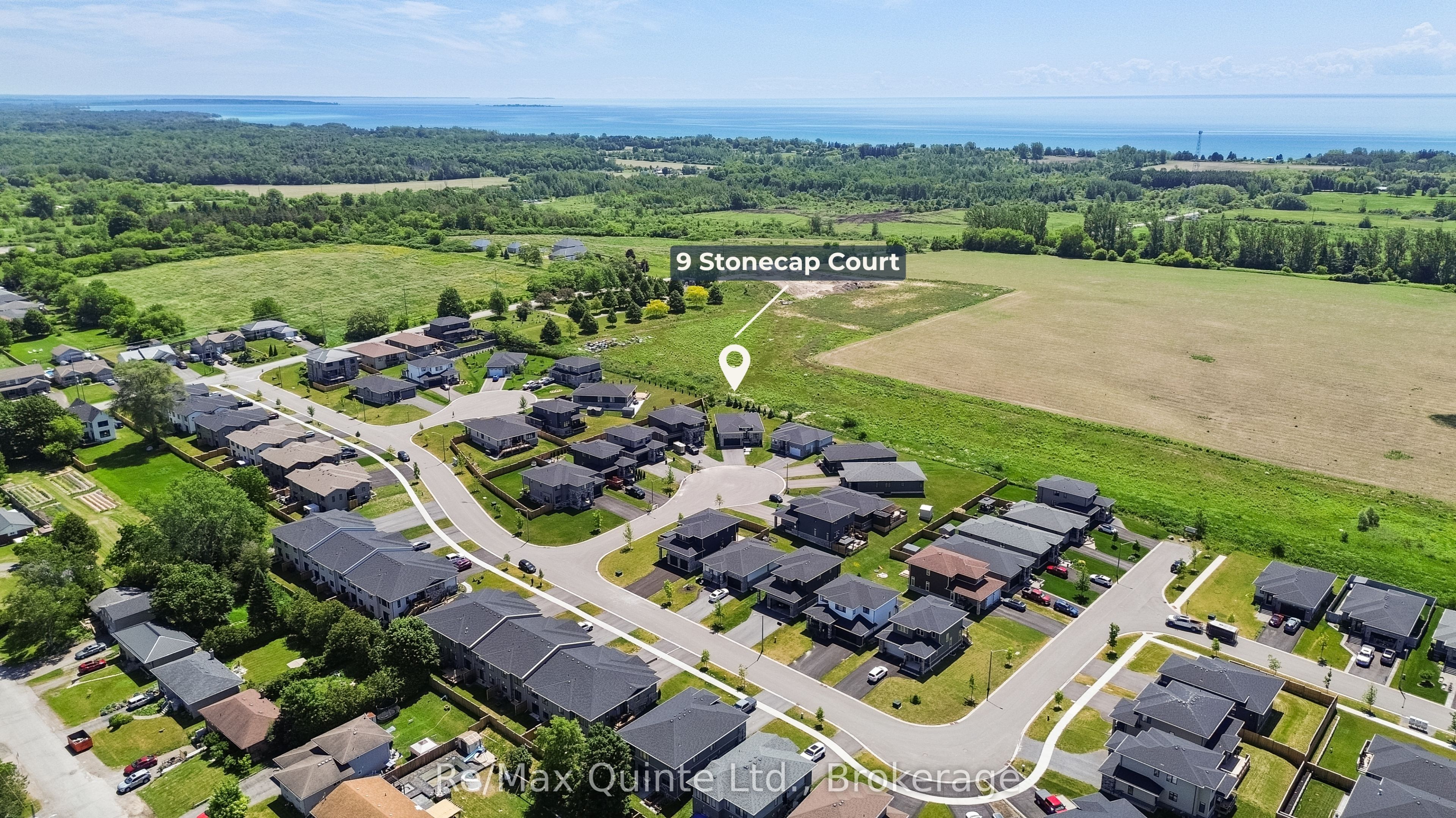 9 Stonecap Court Property Photo 2