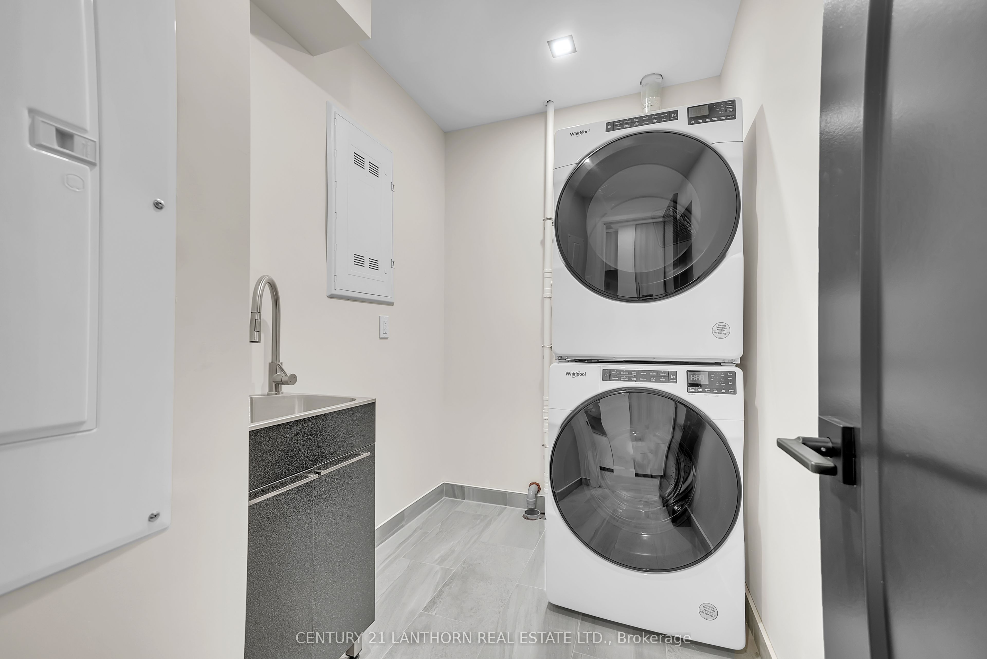 38 Front Street Unit # 7 Property Photo 17
