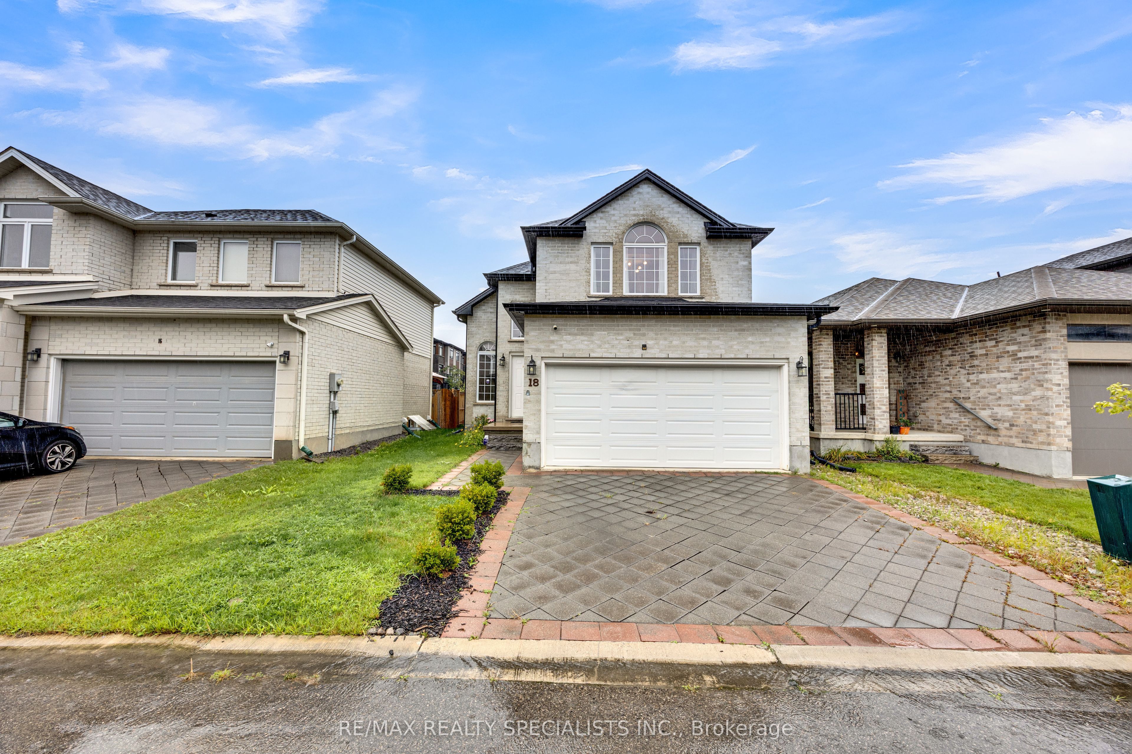 3270 Singleton Avenue 18 Property Photo 2