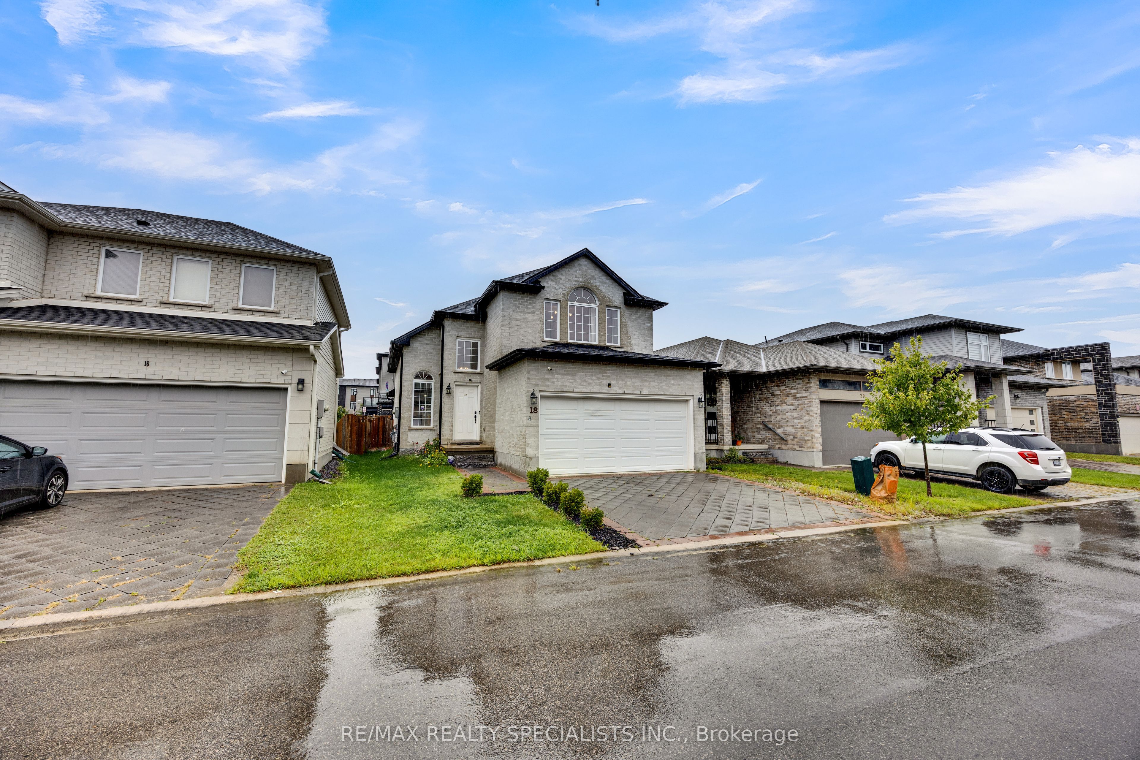 3270 Singleton Avenue 18 Property Photo 4