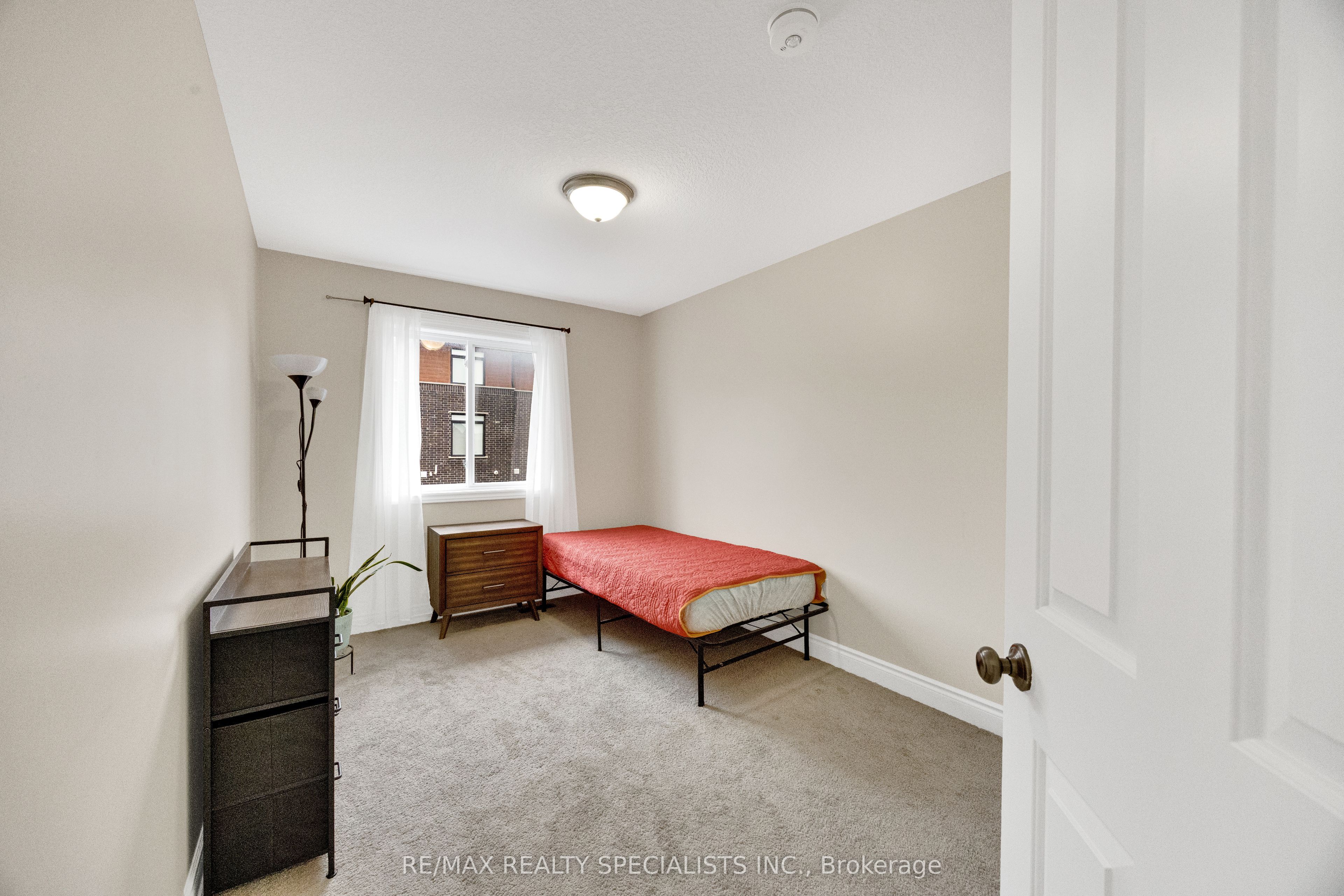 3270 Singleton Avenue 18 Property Photo 31