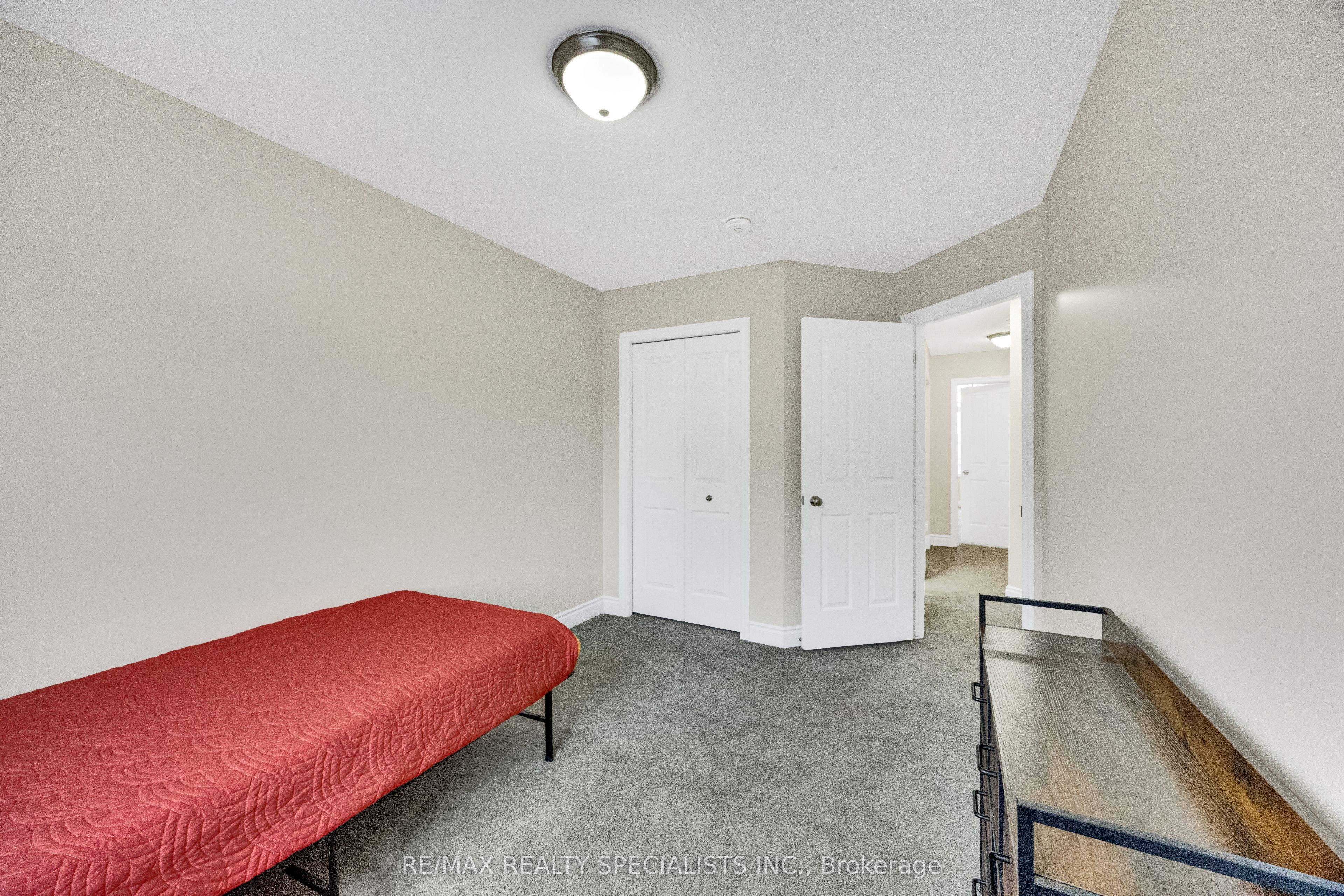 3270 Singleton Avenue 18 Property Photo 32
